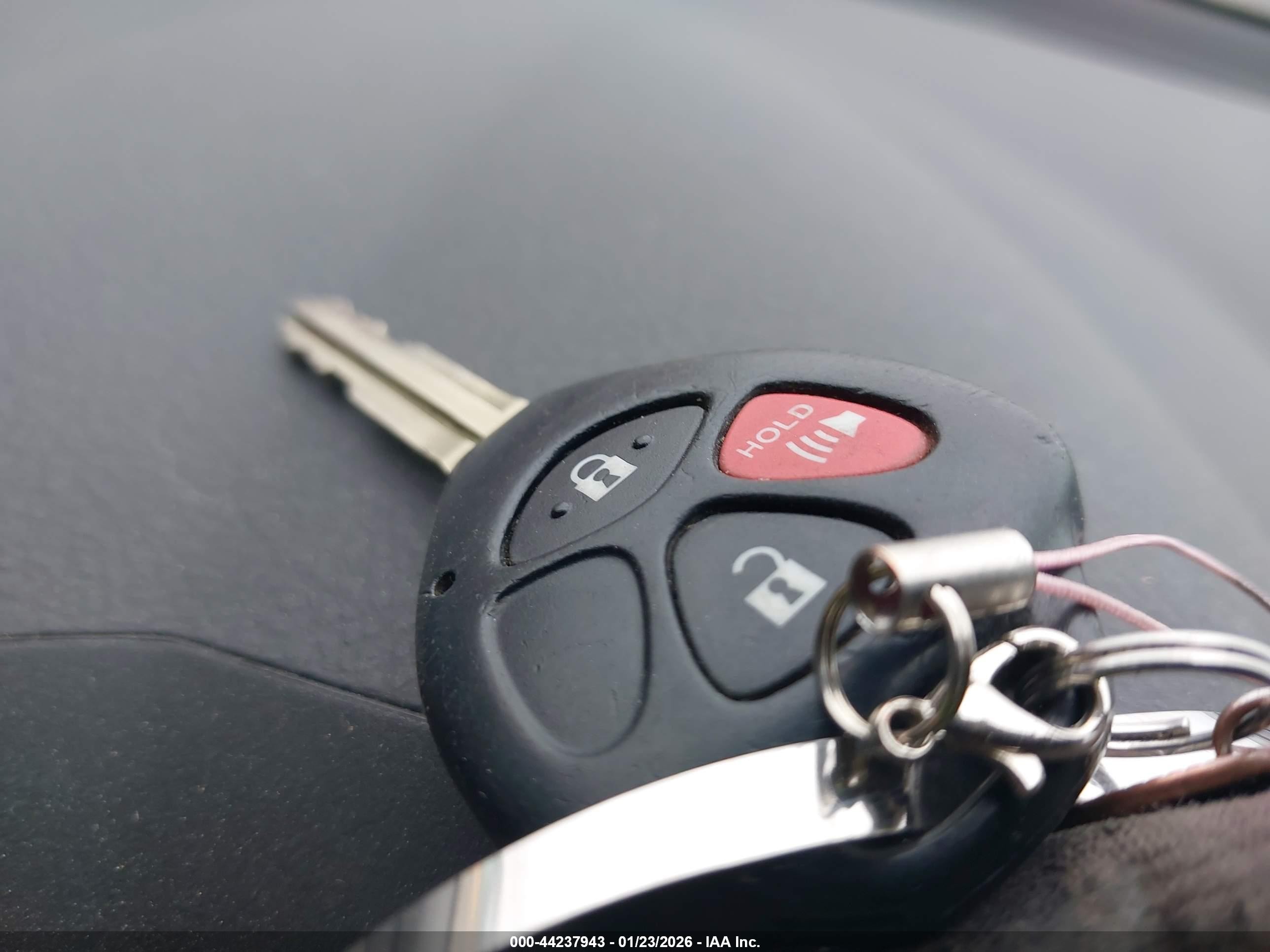 2010 Toyota Rav4   Белый vin: 2T3ZF4DVXAW018392