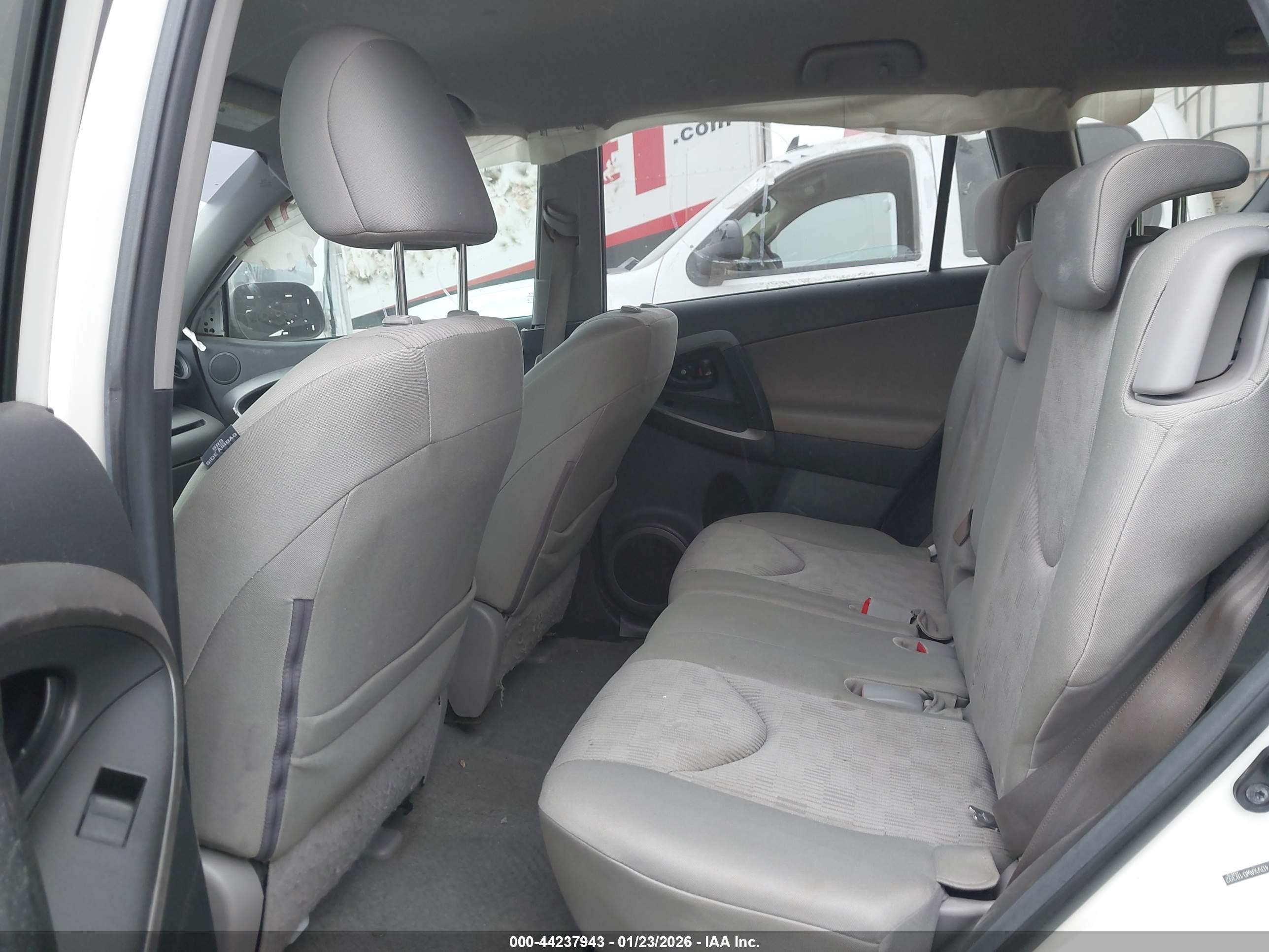 2010 Toyota Rav4   Белый vin: 2T3ZF4DVXAW018392
