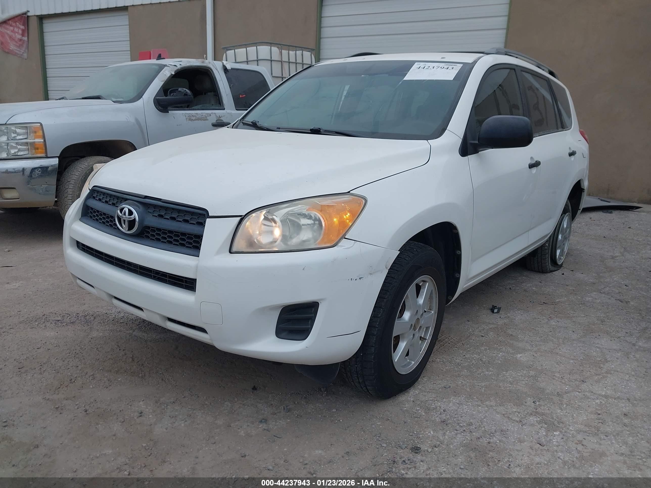2010 Toyota Rav4   Белый vin: 2T3ZF4DVXAW018392
