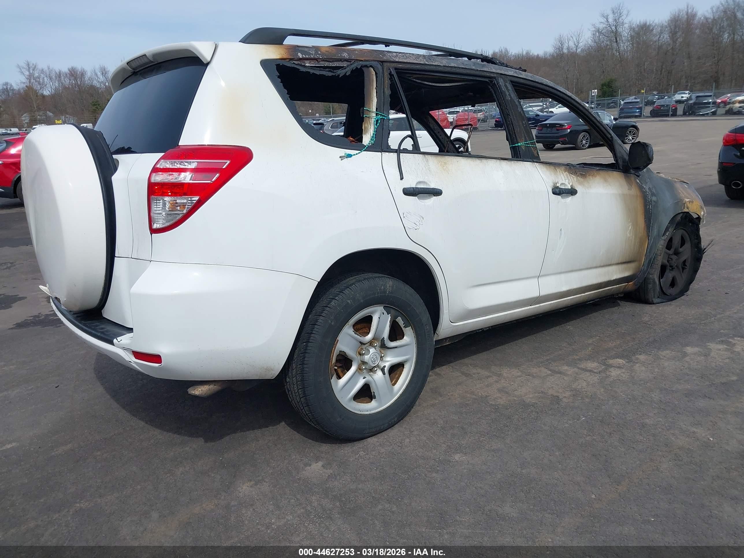 2010 Toyota Rav4   White vin: 2T3ZF4DVXAW041669