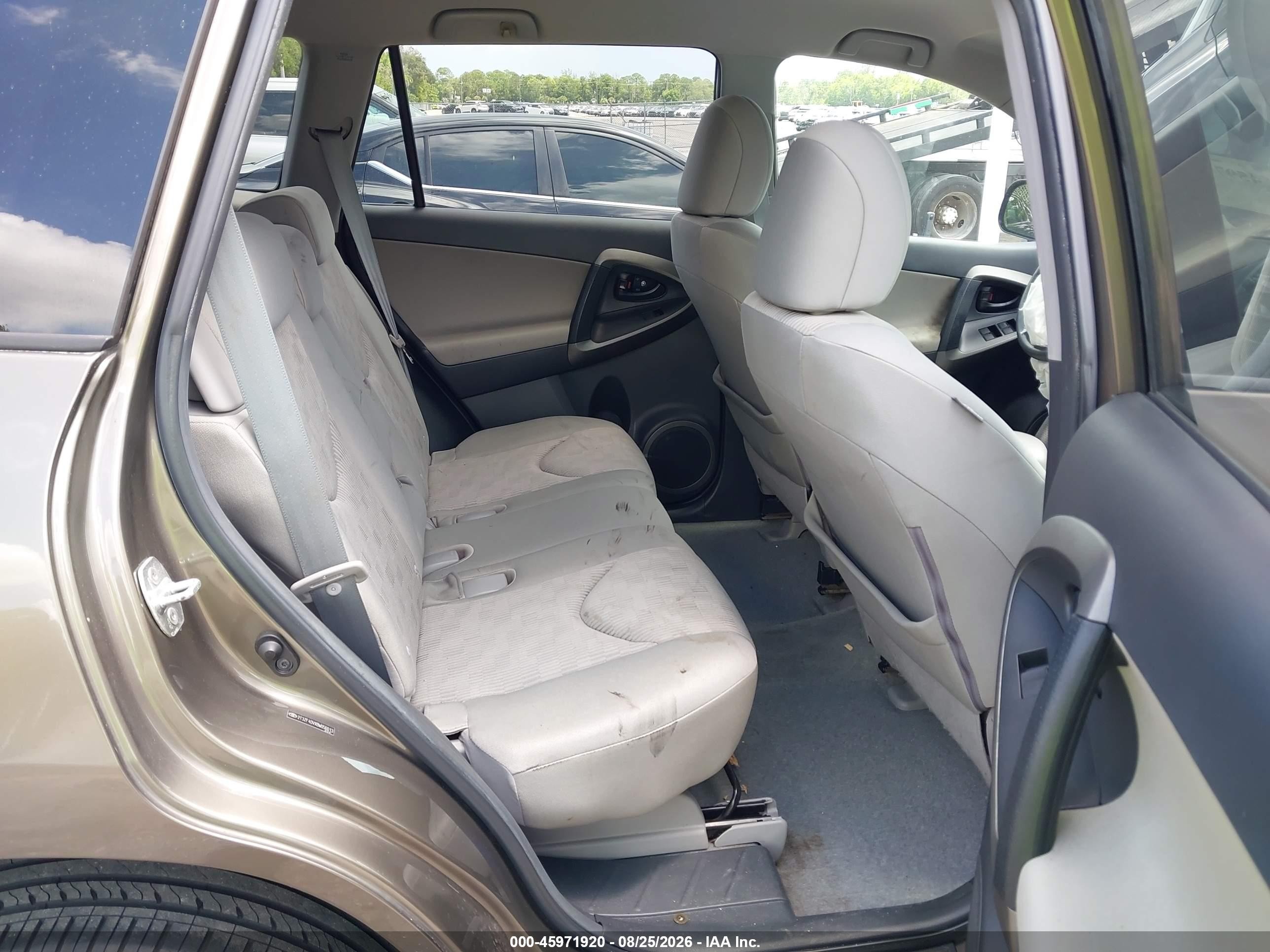 2011 Toyota Rav4   Gray vin: 2T3ZF4DVXBW056013