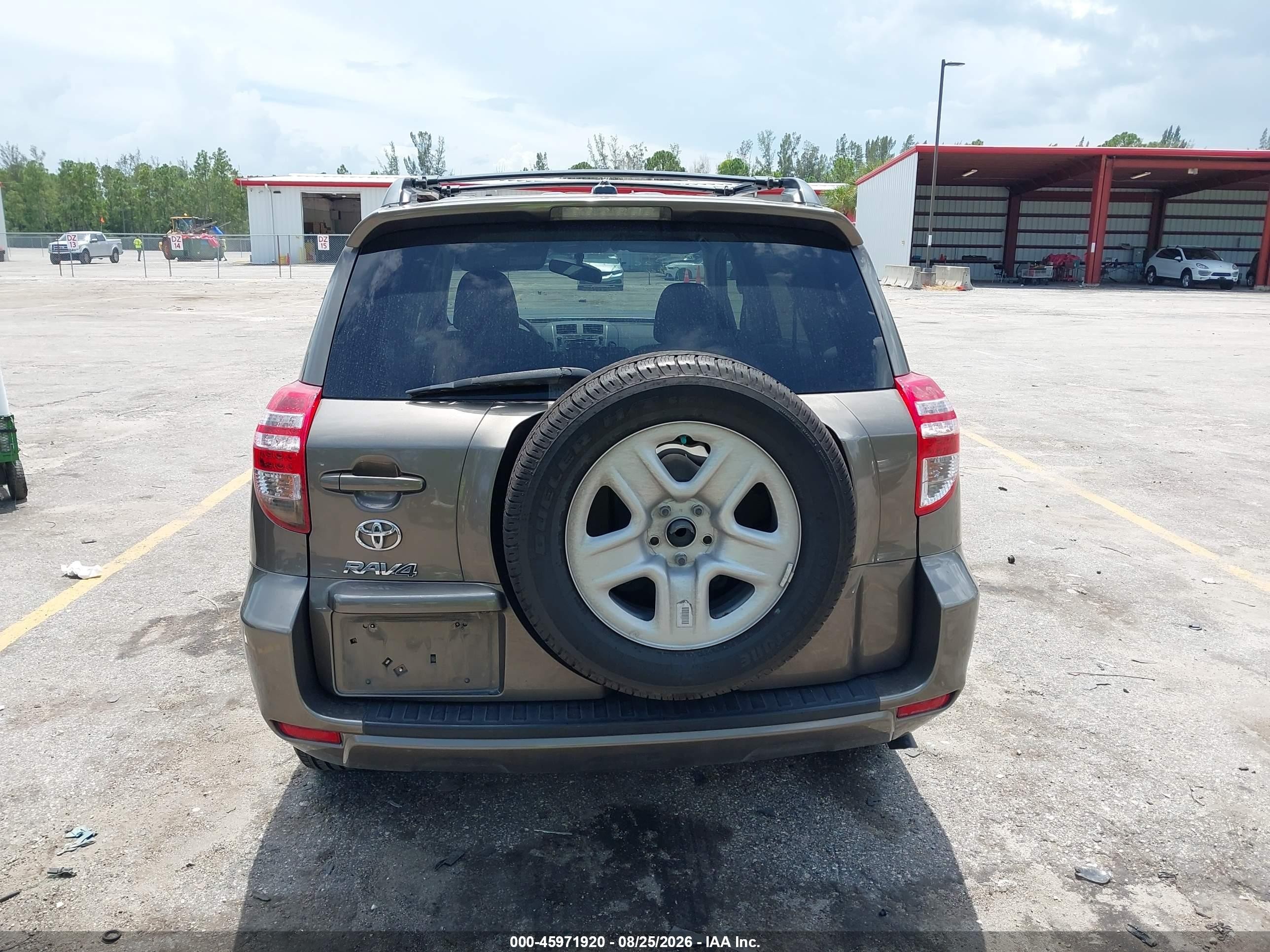 2011 Toyota Rav4   Gray vin: 2T3ZF4DVXBW056013