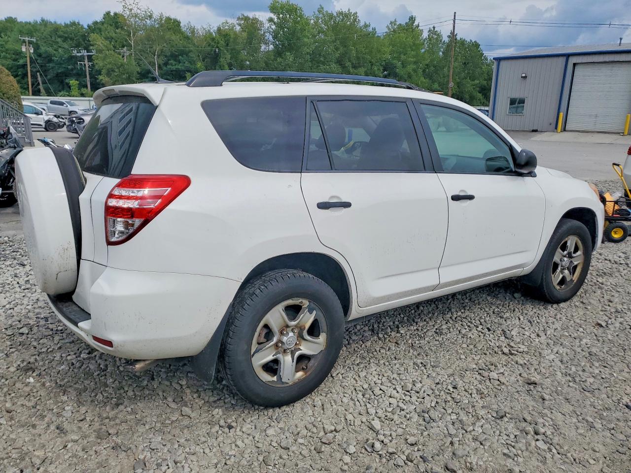 2011 Toyota Rav4 Base White vin: 2T3ZF4DVXBW056092