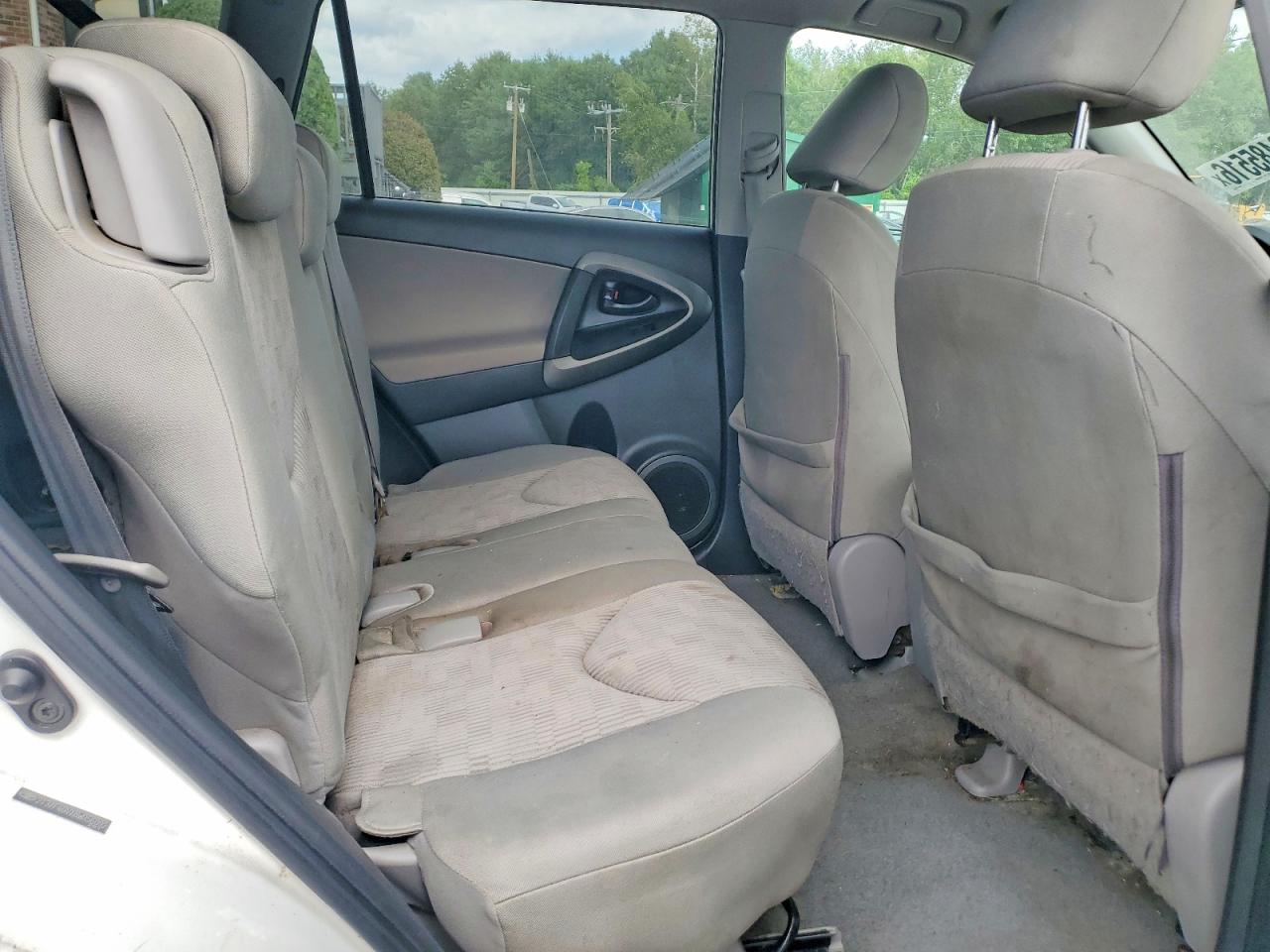 2011 Toyota Rav4 Base White vin: 2T3ZF4DVXBW056092
