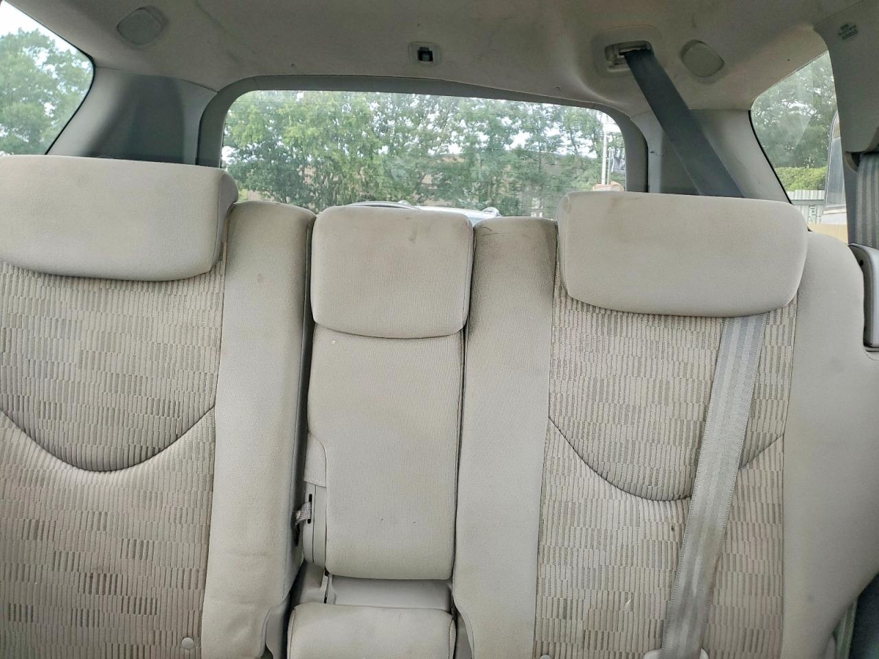 2011 Toyota Rav4 Base White vin: 2T3ZF4DVXBW056092
