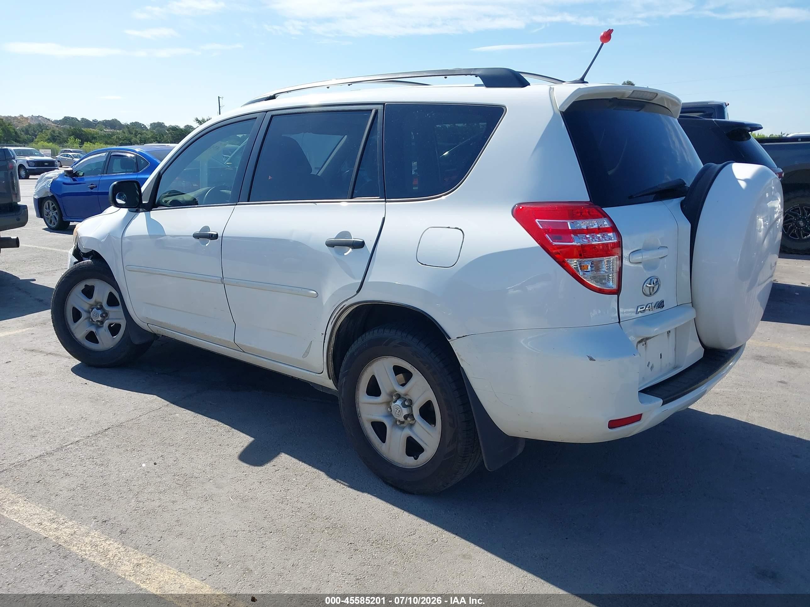2011 Toyota Rav4   White vin: 2T3ZF4DVXBW086161