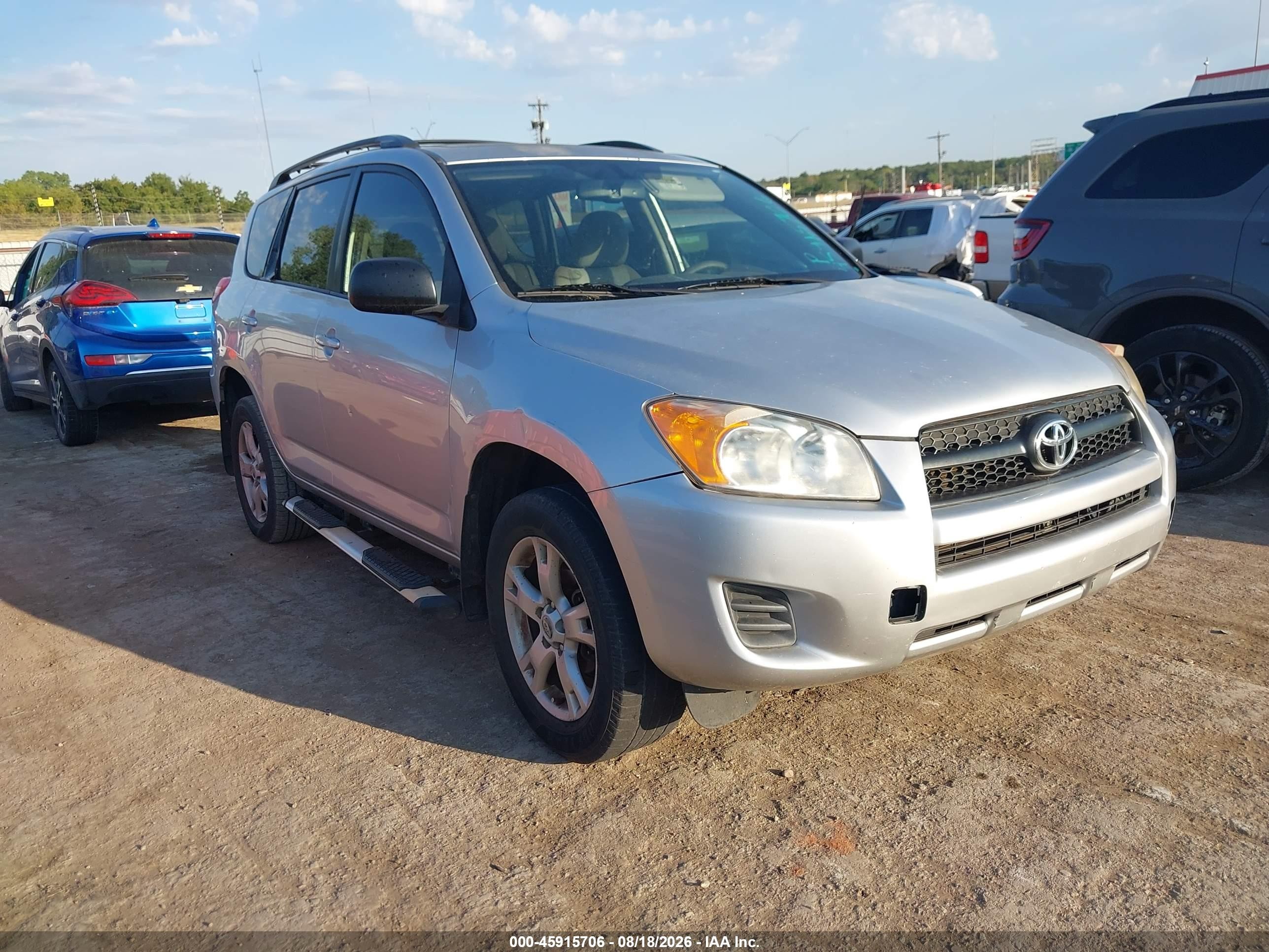 2011 Toyota Rav4   Silver vin: 2T3ZF4DVXBW101192