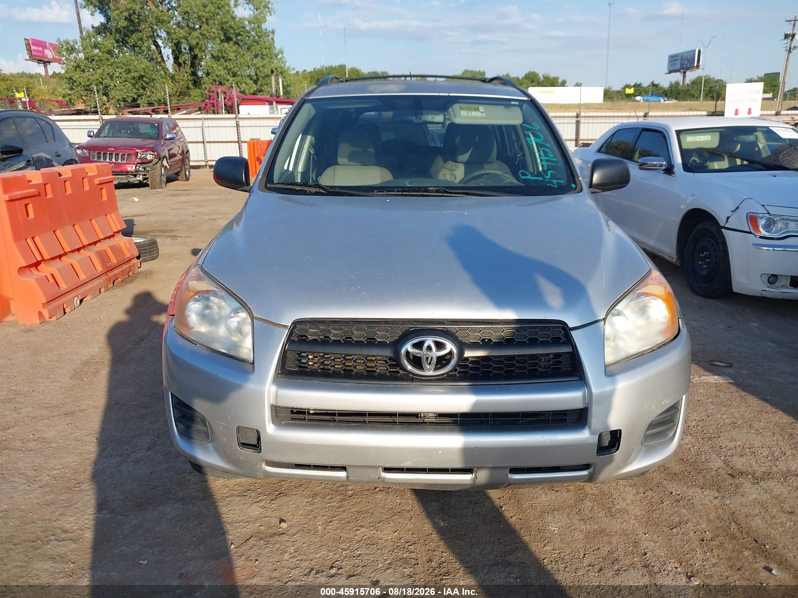 2011 Toyota Rav4   Silver vin: 2T3ZF4DVXBW101192