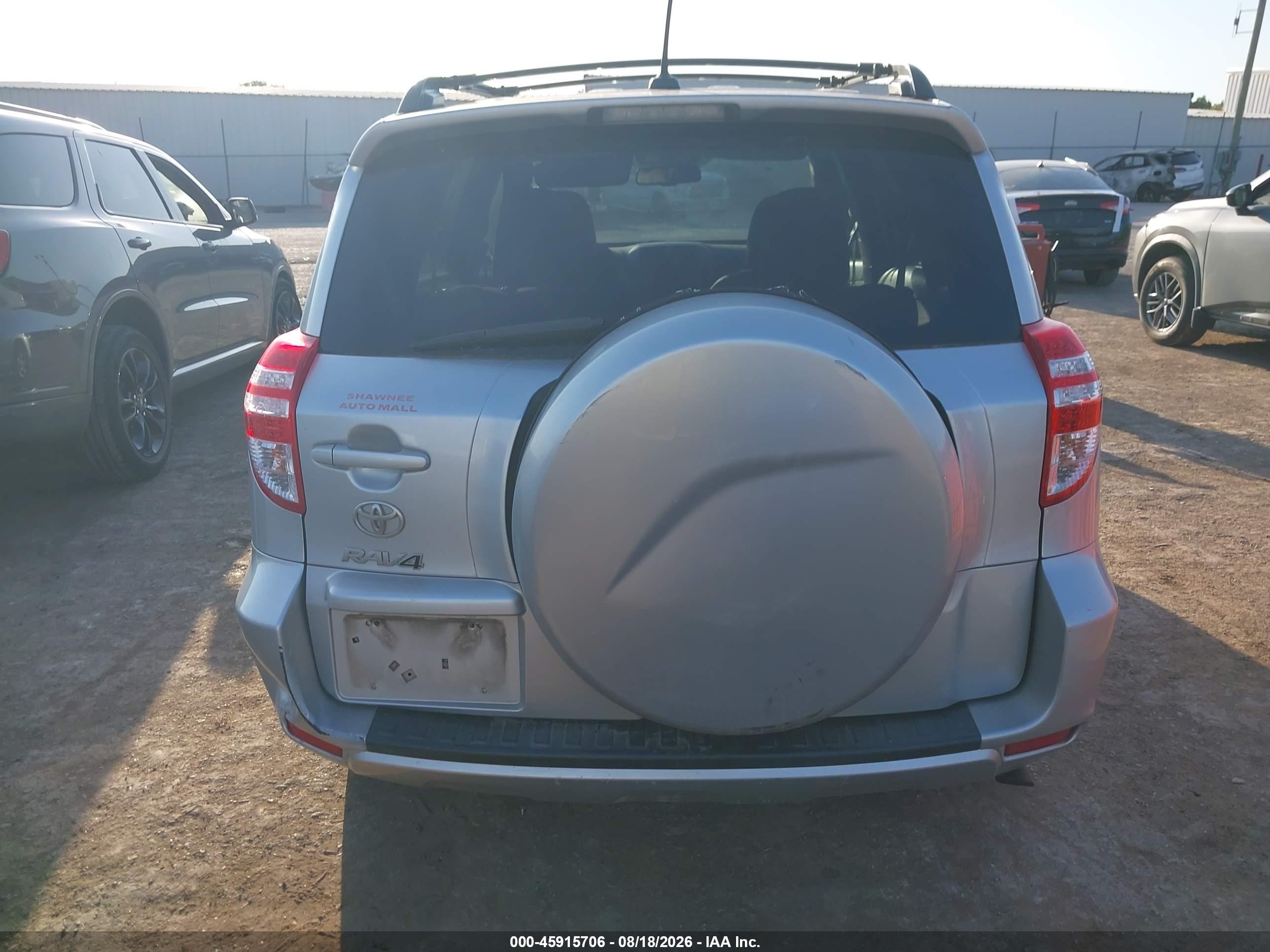 2011 Toyota Rav4   Silver vin: 2T3ZF4DVXBW101192