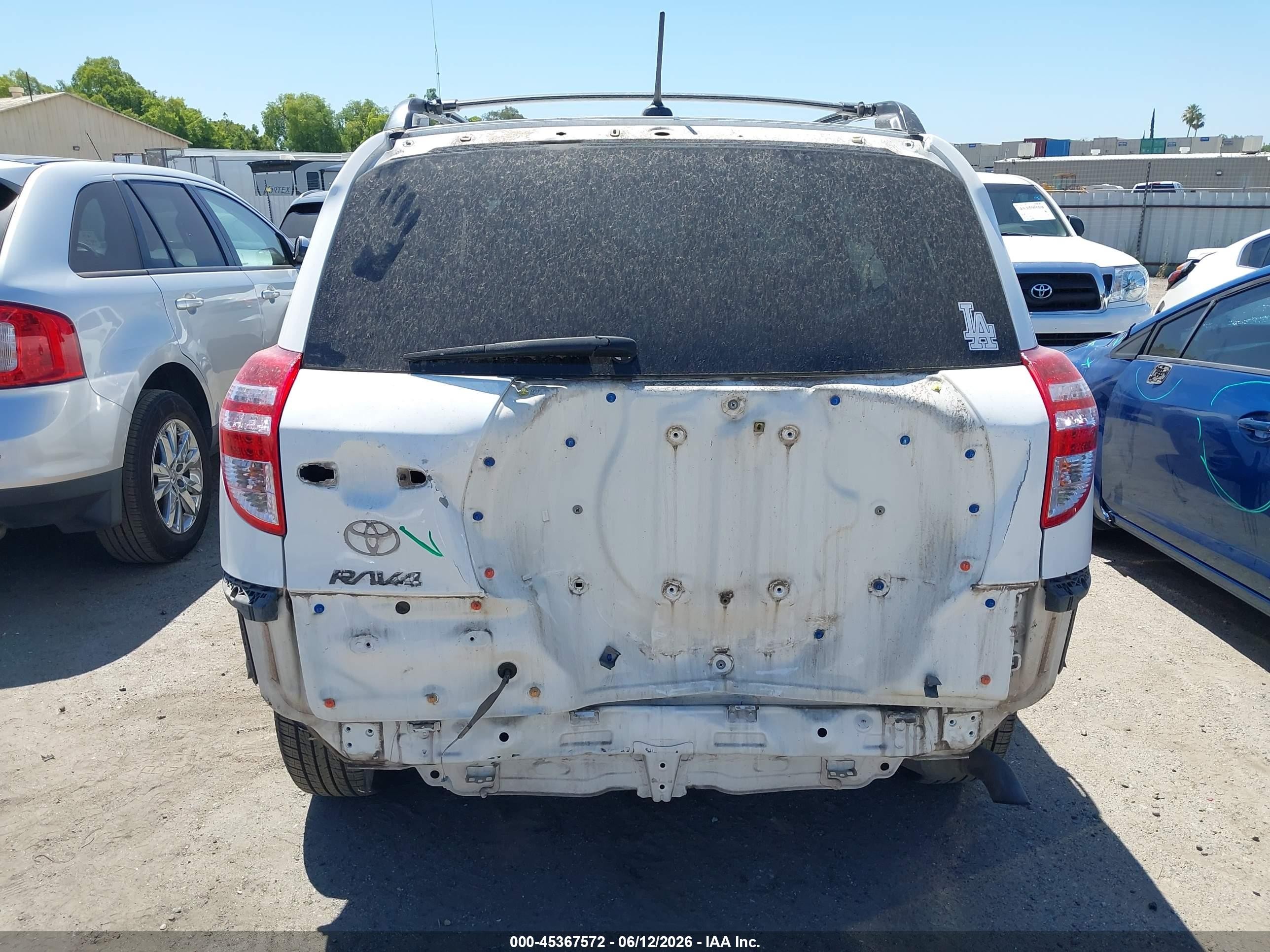 2012 Toyota Rav4   White vin: 2T3ZF4DVXCW116373