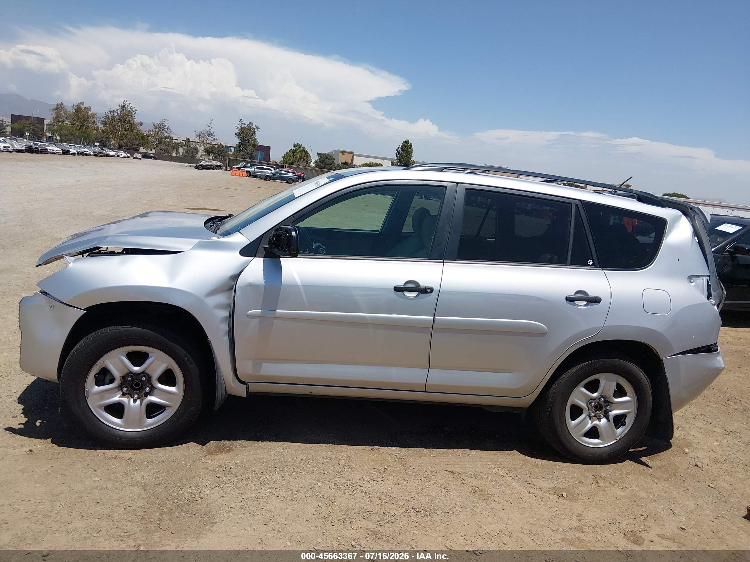2012 Toyota Rav4   Silver vin: 2T3ZF4DVXCW118060