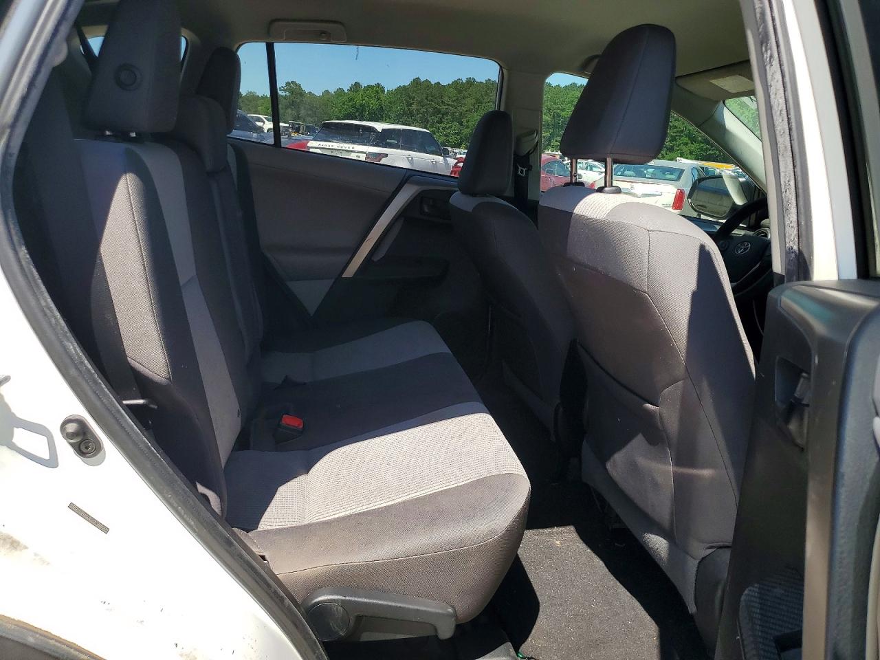 2013 Toyota Rav4 Le White vin: 2T3ZFREV0DW039090