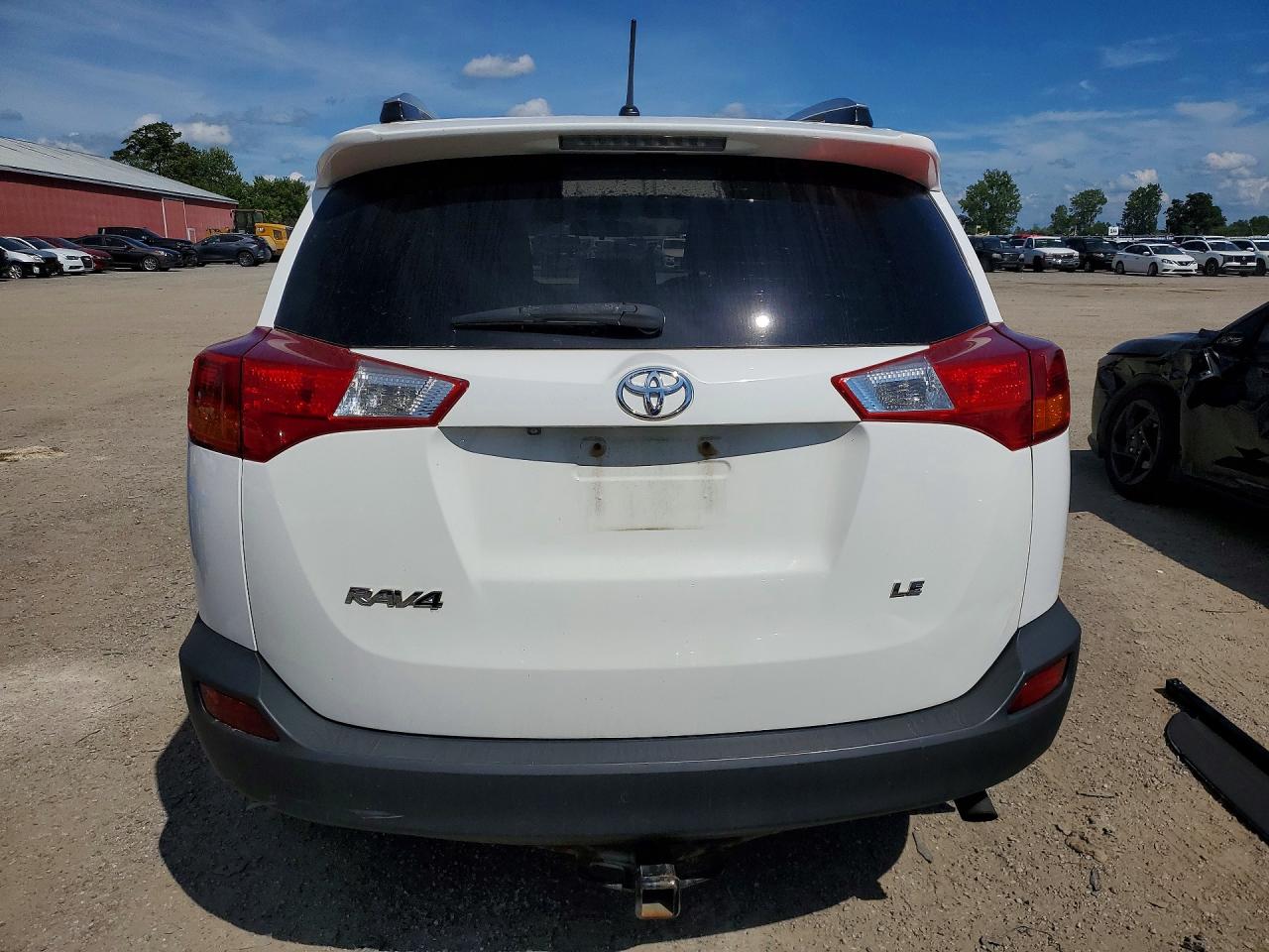 2014 Toyota Rav4 Le White vin: 2T3ZFREV0EW082989