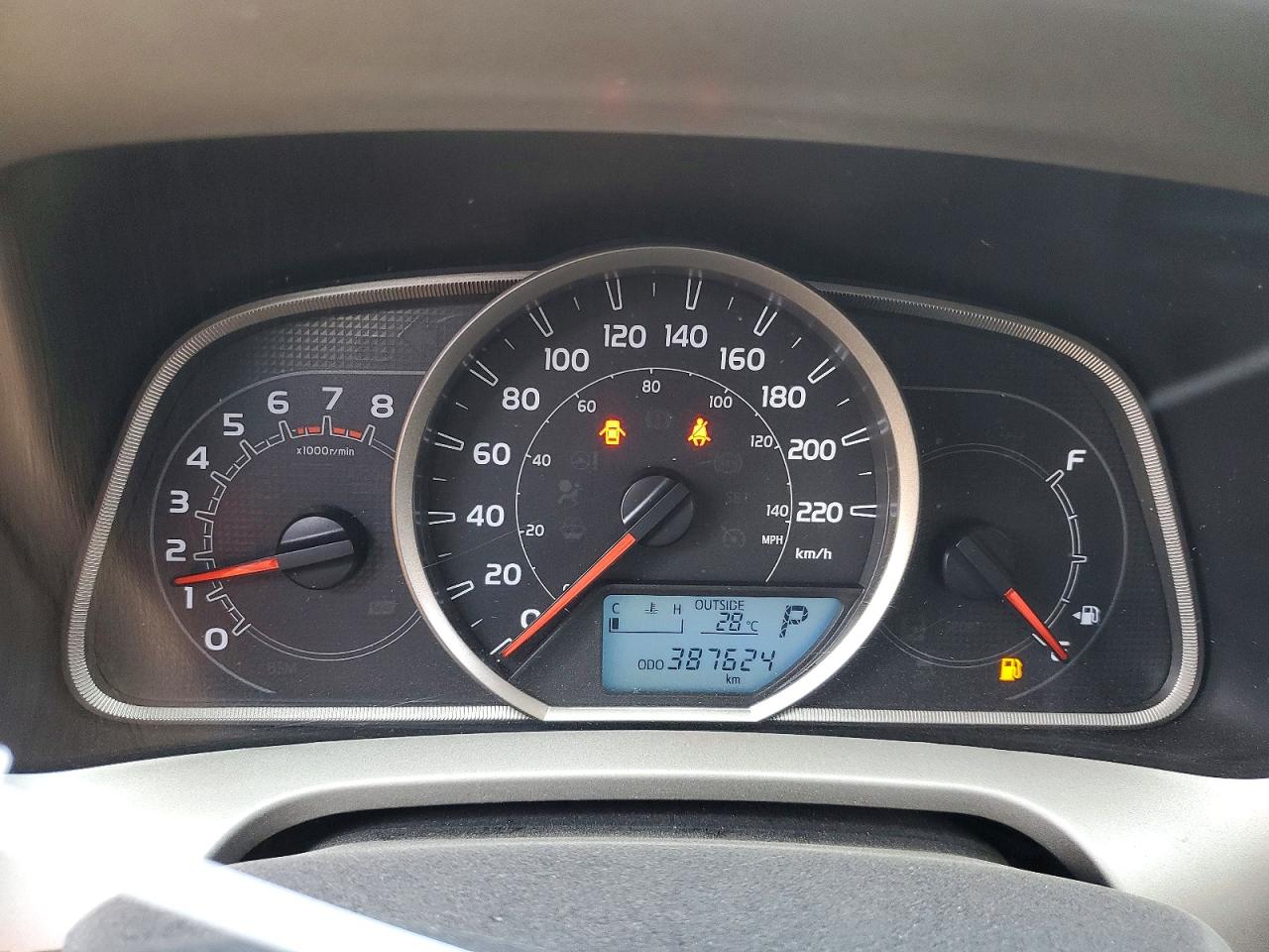 2014 Toyota Rav4 Le White vin: 2T3ZFREV0EW082989