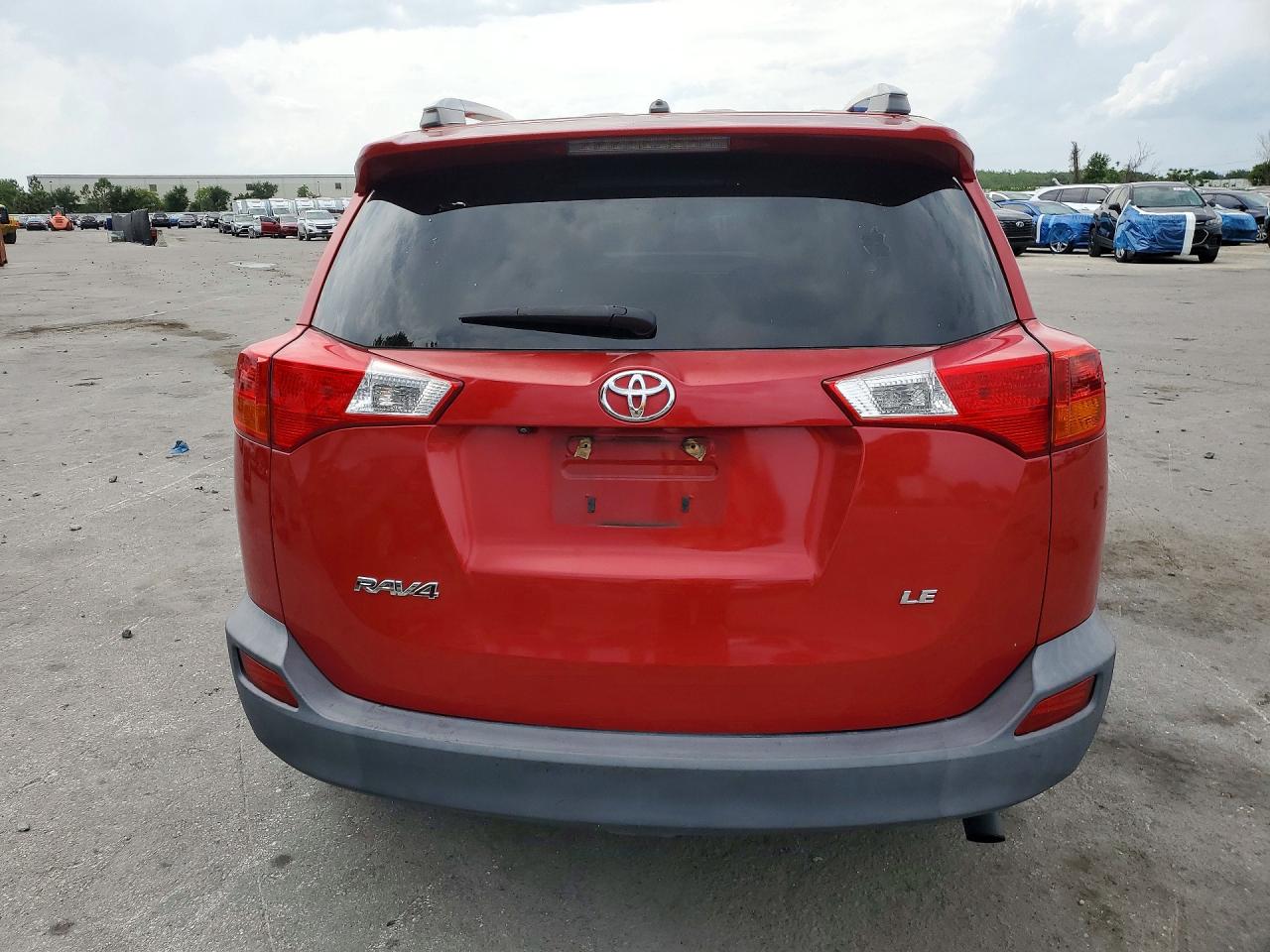 2014 Toyota Rav4 Le Red vin: 2T3ZFREV0EW093393