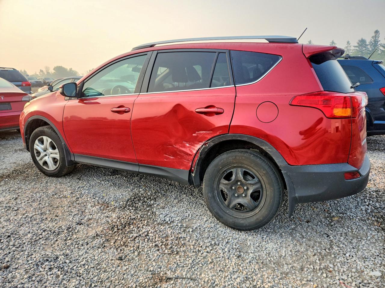 2015 Toyota Rav4 Le Red vin: 2T3ZFREV0FW156302