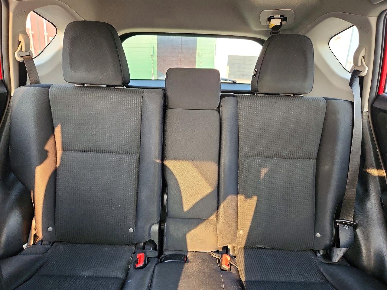 2015 Toyota Rav4 Le Red vin: 2T3ZFREV0FW156302
