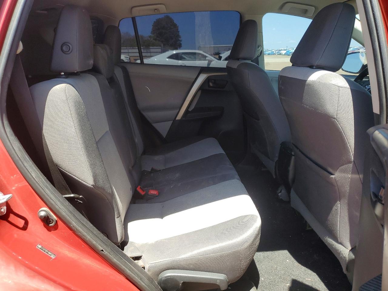2013 Toyota Rav4 Le Red vin: 2T3ZFREV1DW033945