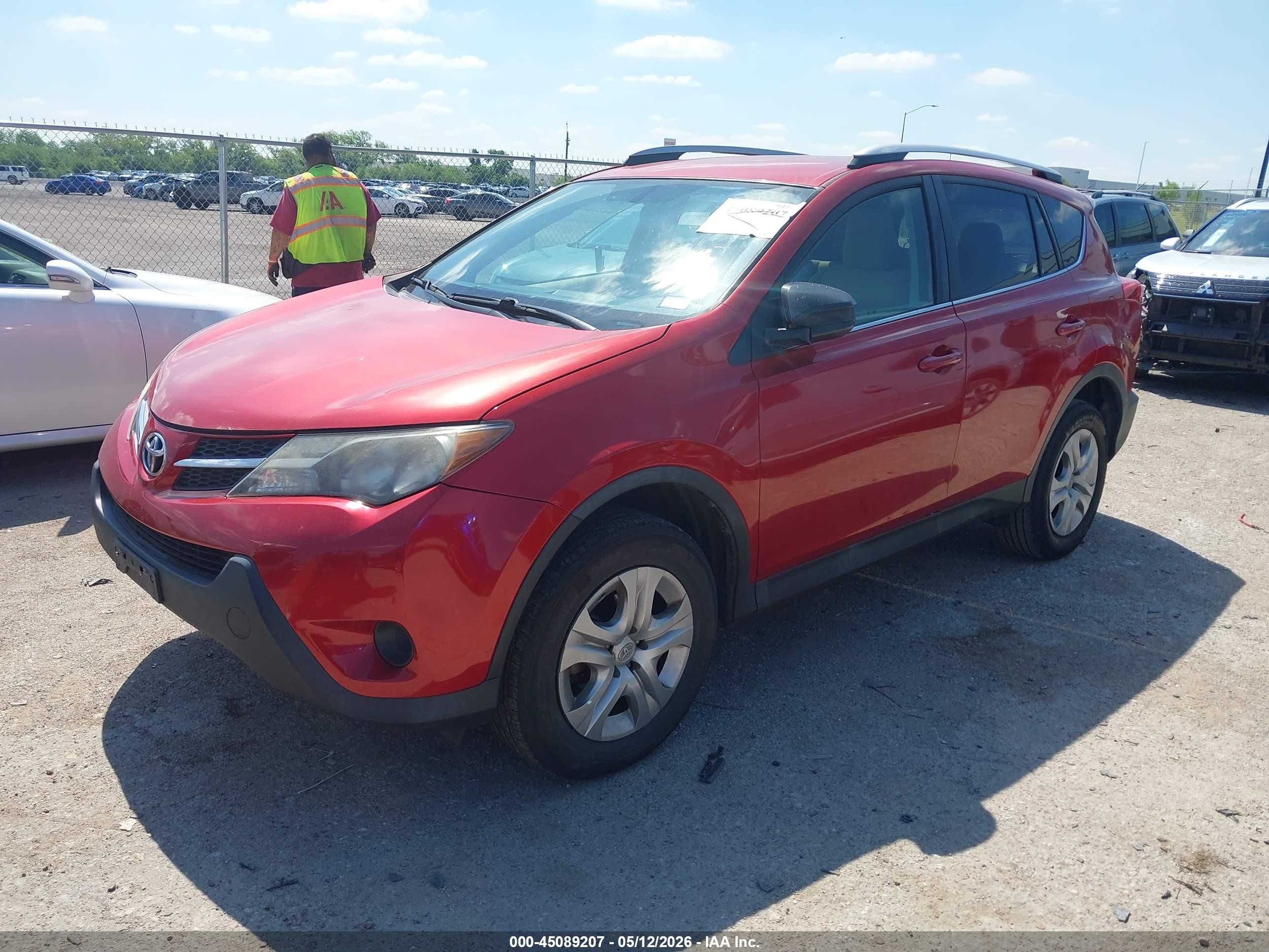 2013 Toyota Rav4 Le Красный vin: 2T3ZFREV1DW037395