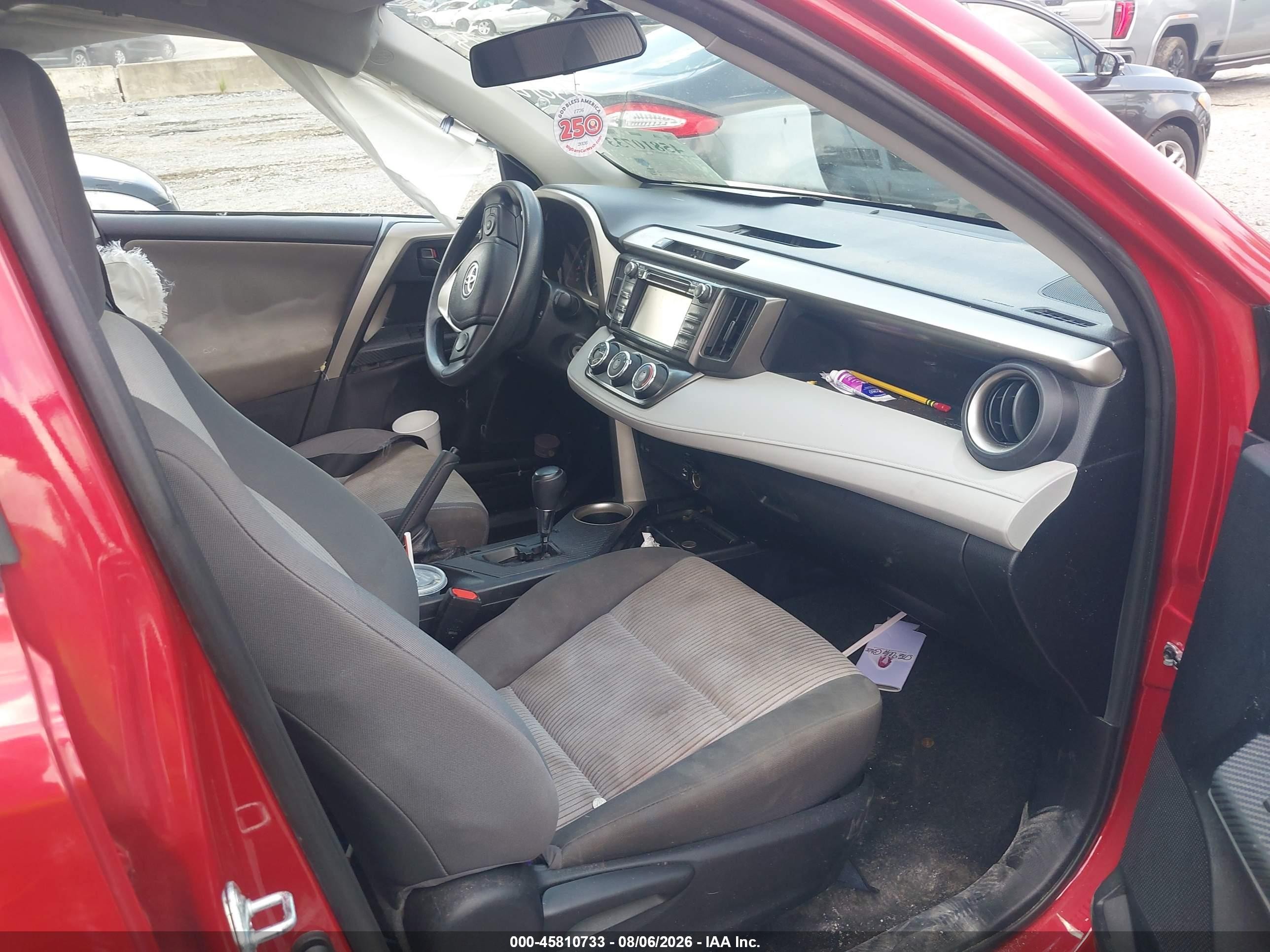 2014 Toyota Rav4 Le Красный vin: 2T3ZFREV1EW090454