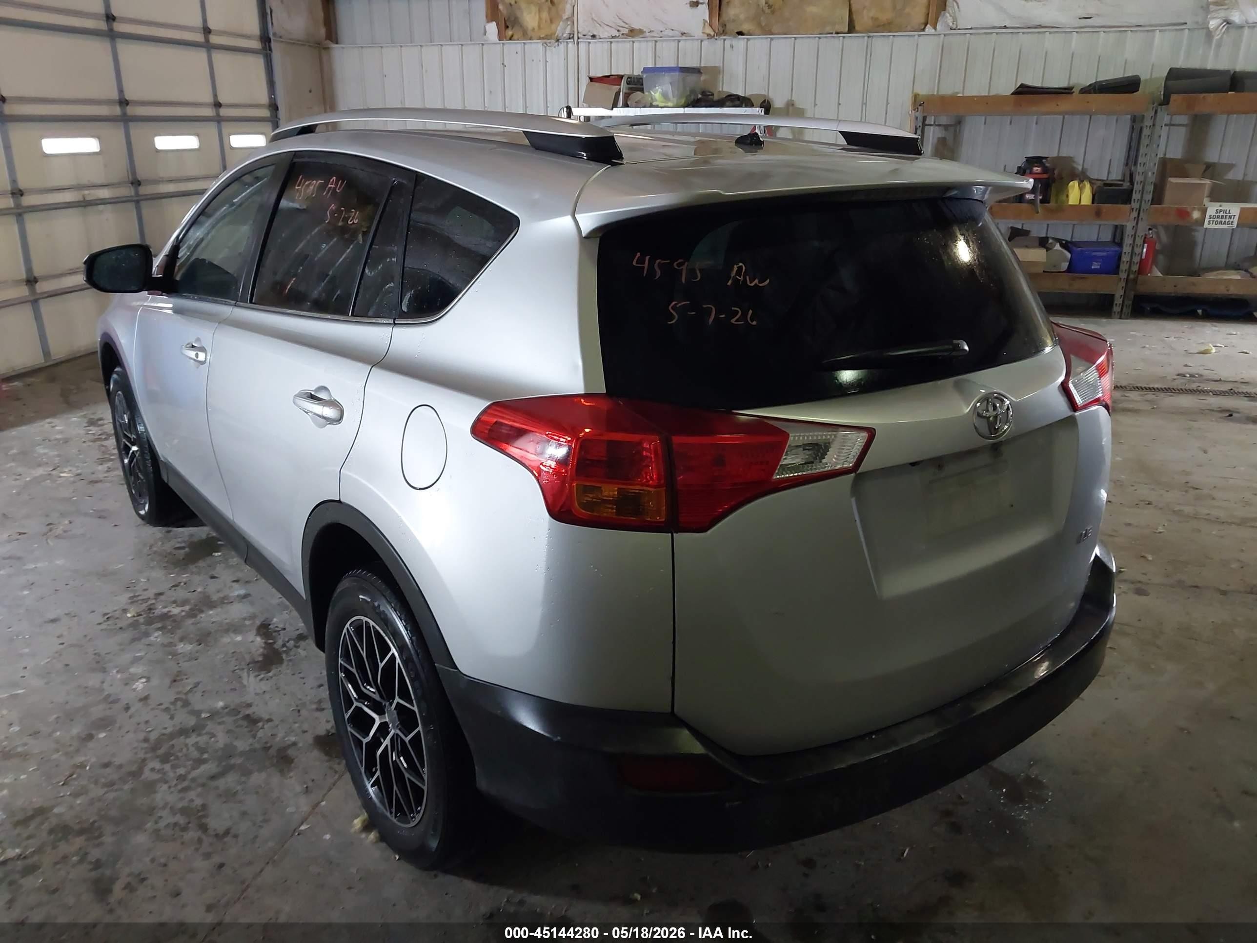 2014 Toyota Rav4 Le Silver vin: 2T3ZFREV1EW091572