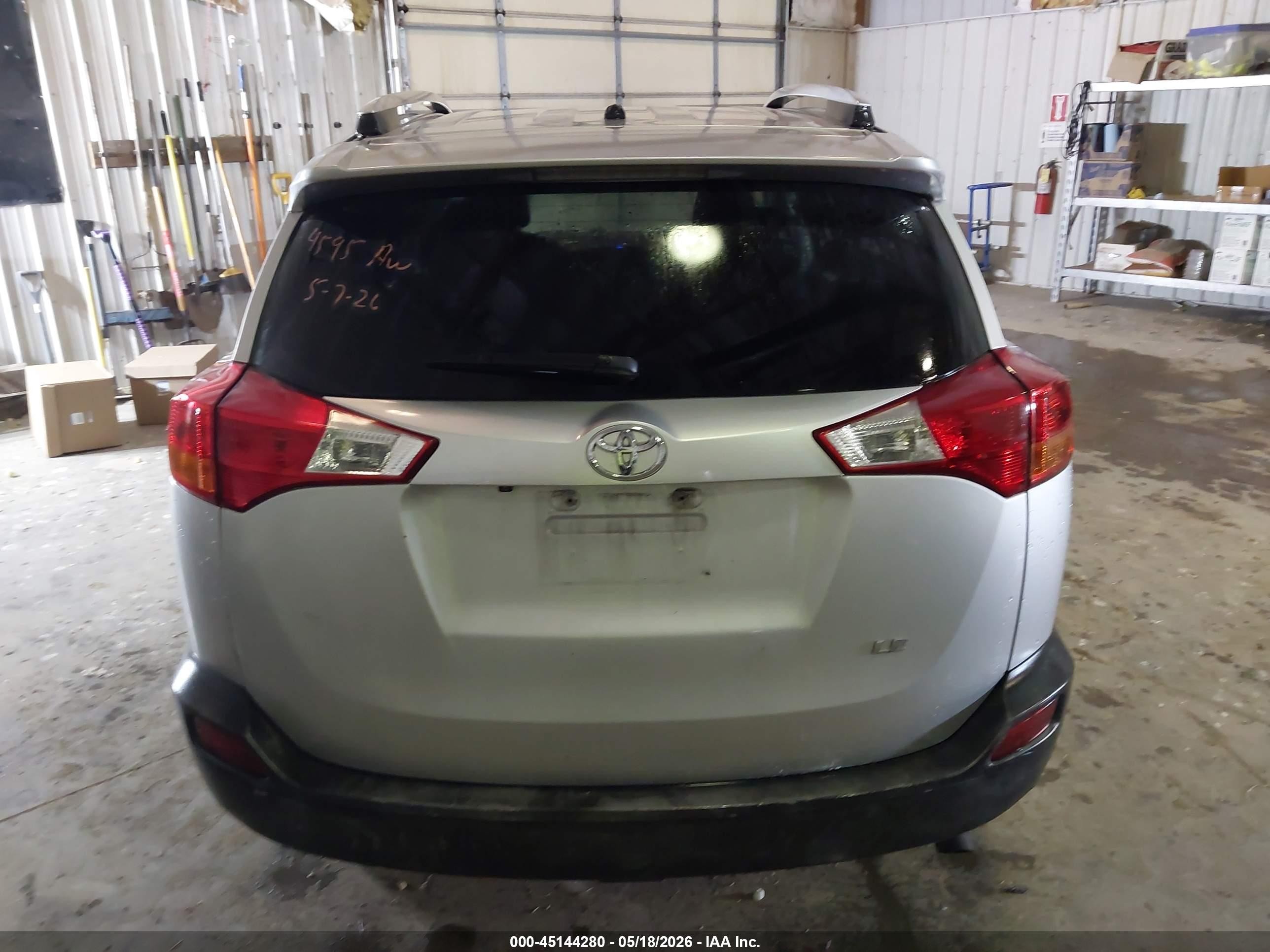 2014 Toyota Rav4 Le Silver vin: 2T3ZFREV1EW091572