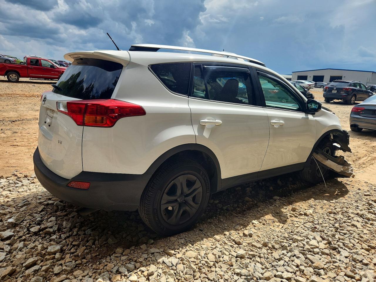 2014 Toyota Rav4 Le White vin: 2T3ZFREV1EW116177