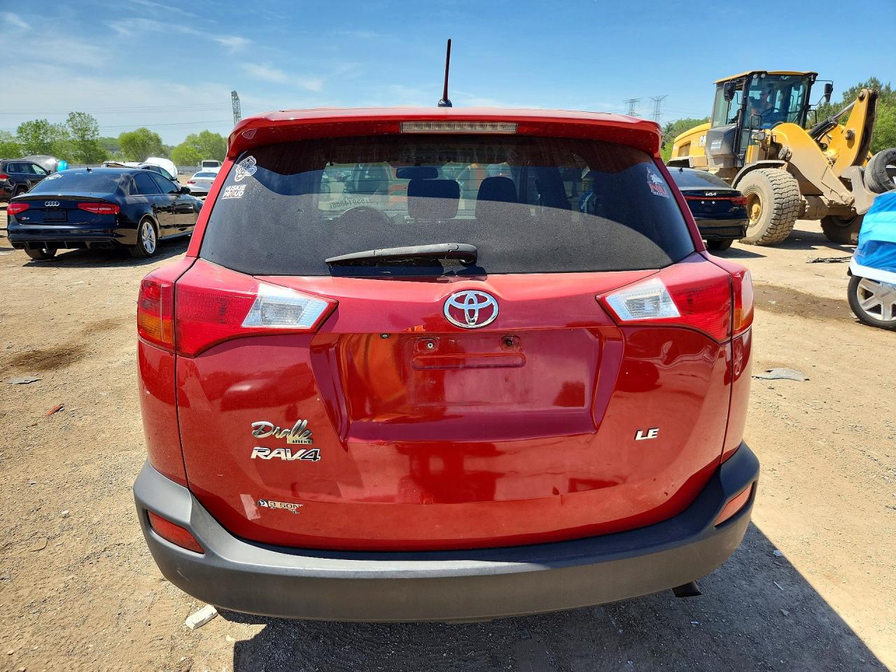 2014 Toyota Rav4 Le Red vin: 2T3ZFREV1EW118687