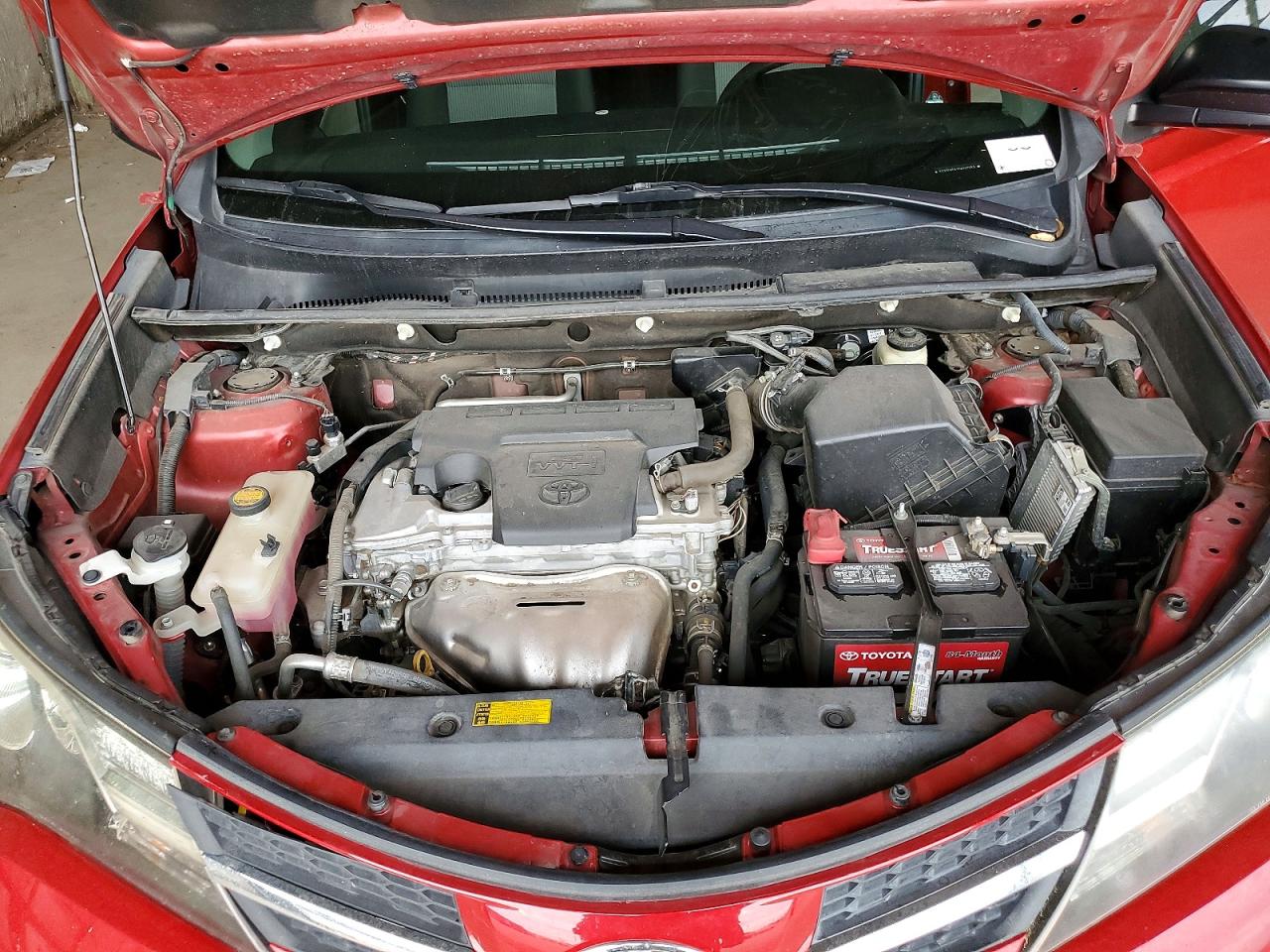 2015 Toyota Rav4 Le Red vin: 2T3ZFREV1FW147253