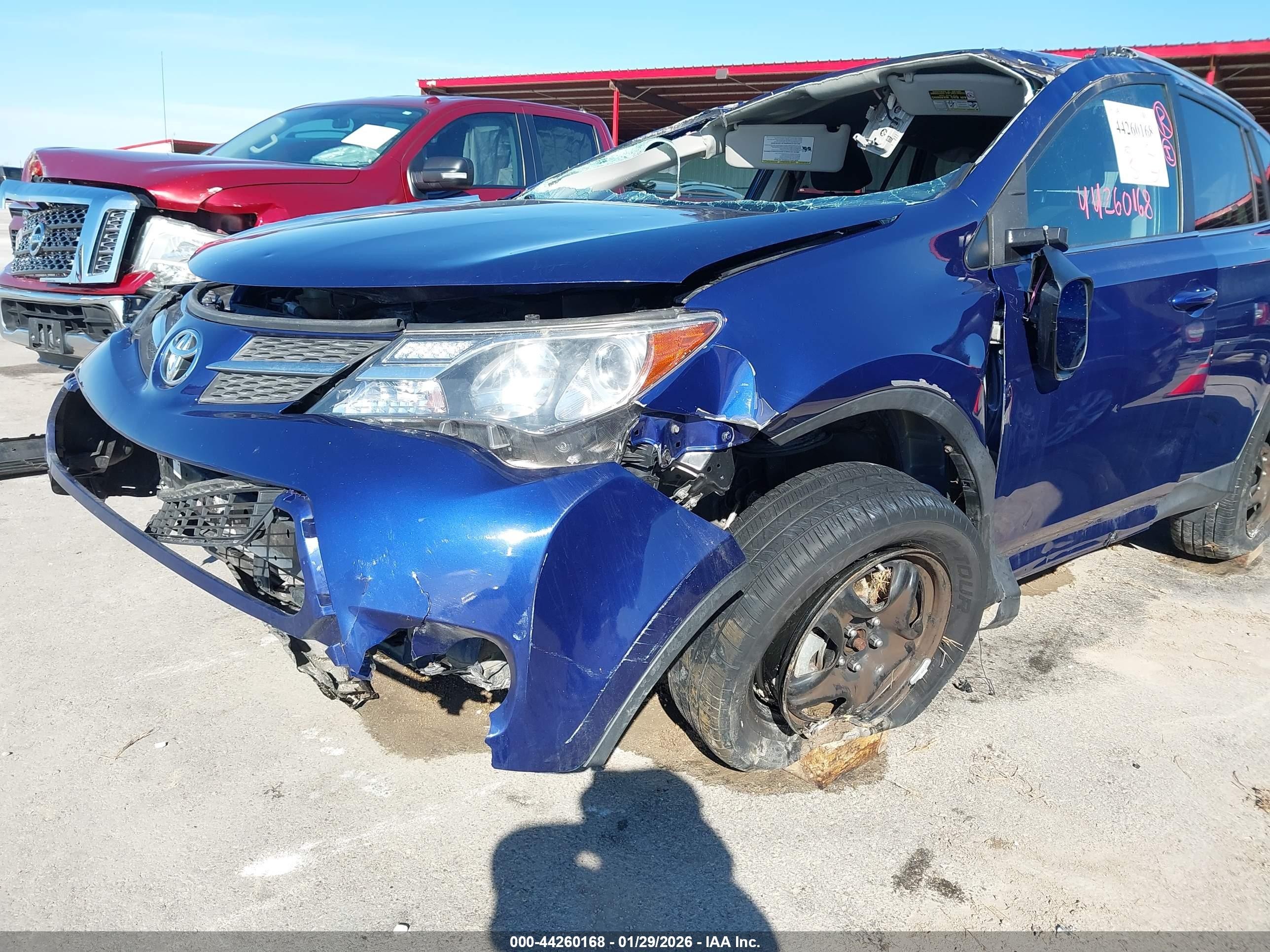 2015 Toyota Rav4 Le Blue vin: 2T3ZFREV1FW194704
