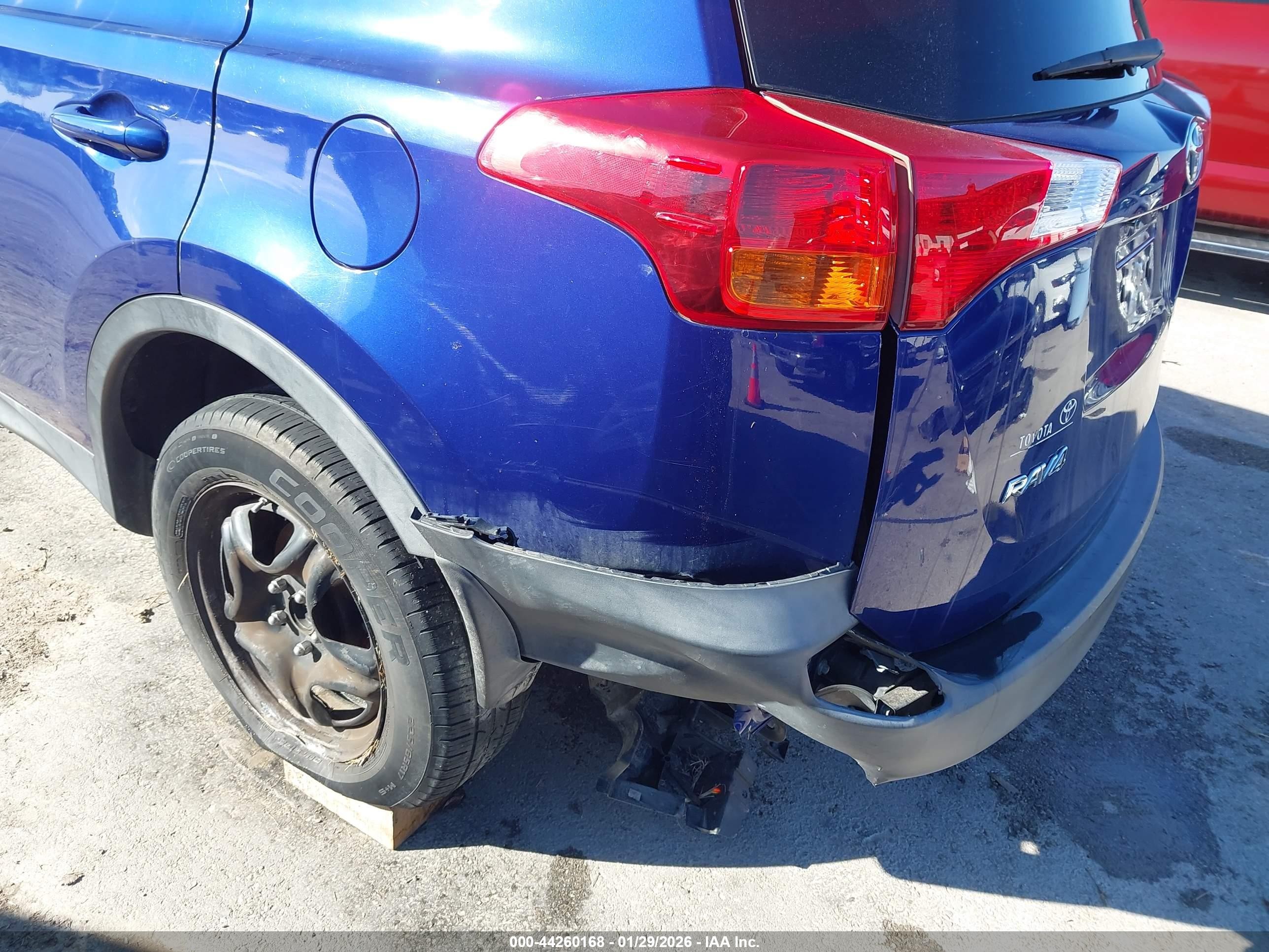 2015 Toyota Rav4 Le Blue vin: 2T3ZFREV1FW194704