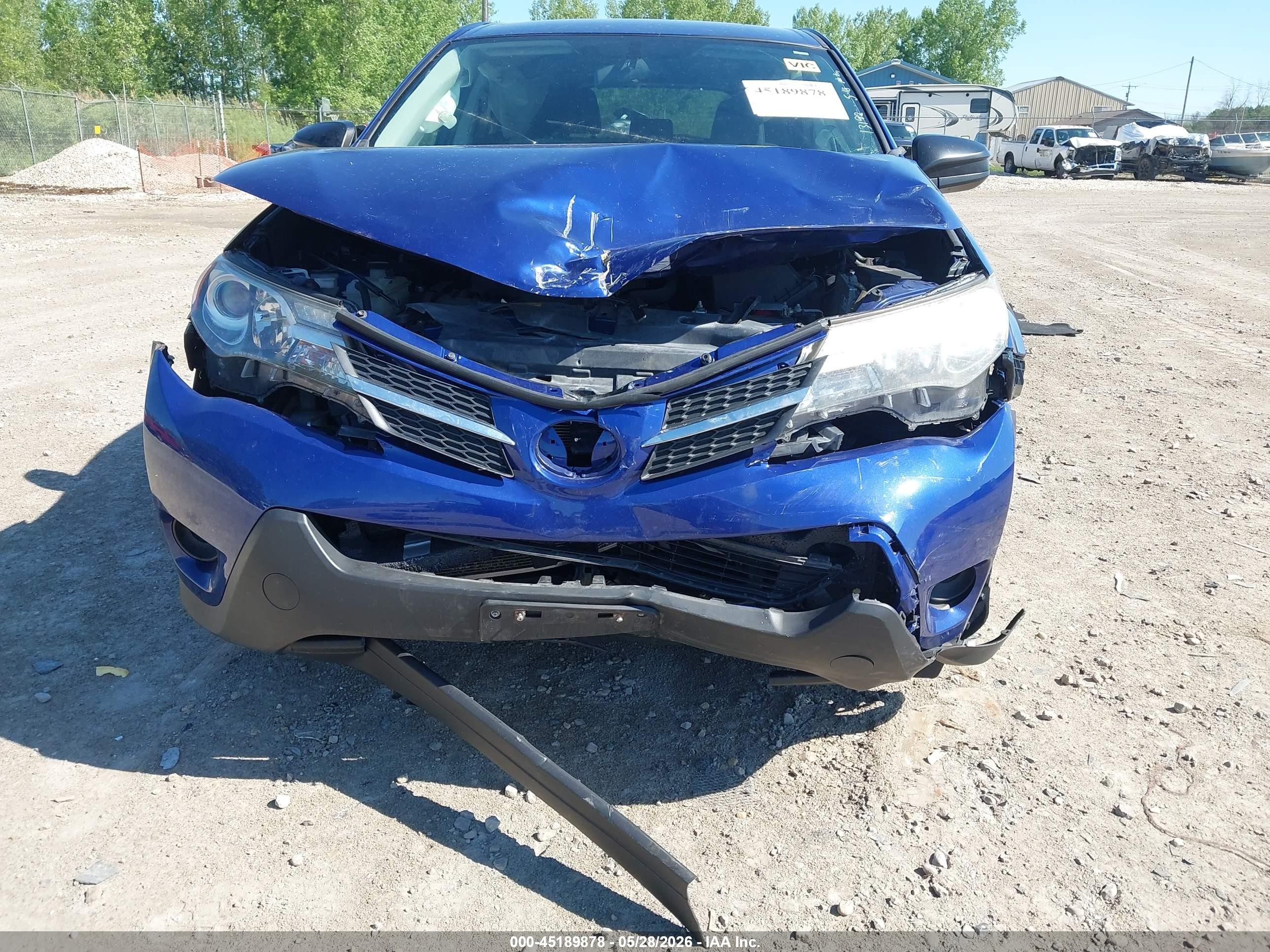 2015 Toyota Rav4 Le Blue vin: 2T3ZFREV1FW195089