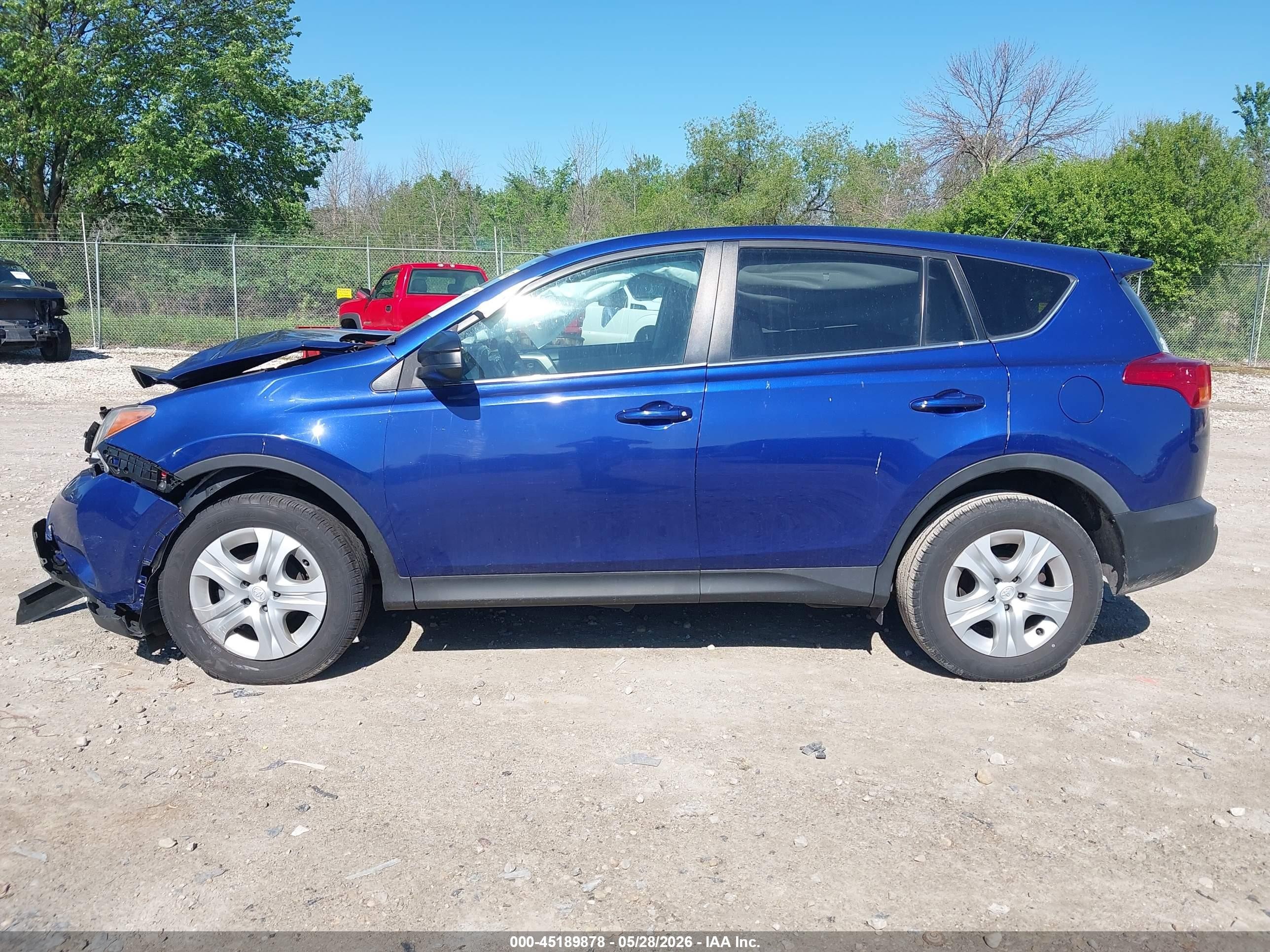 2015 Toyota Rav4 Le Blue vin: 2T3ZFREV1FW195089