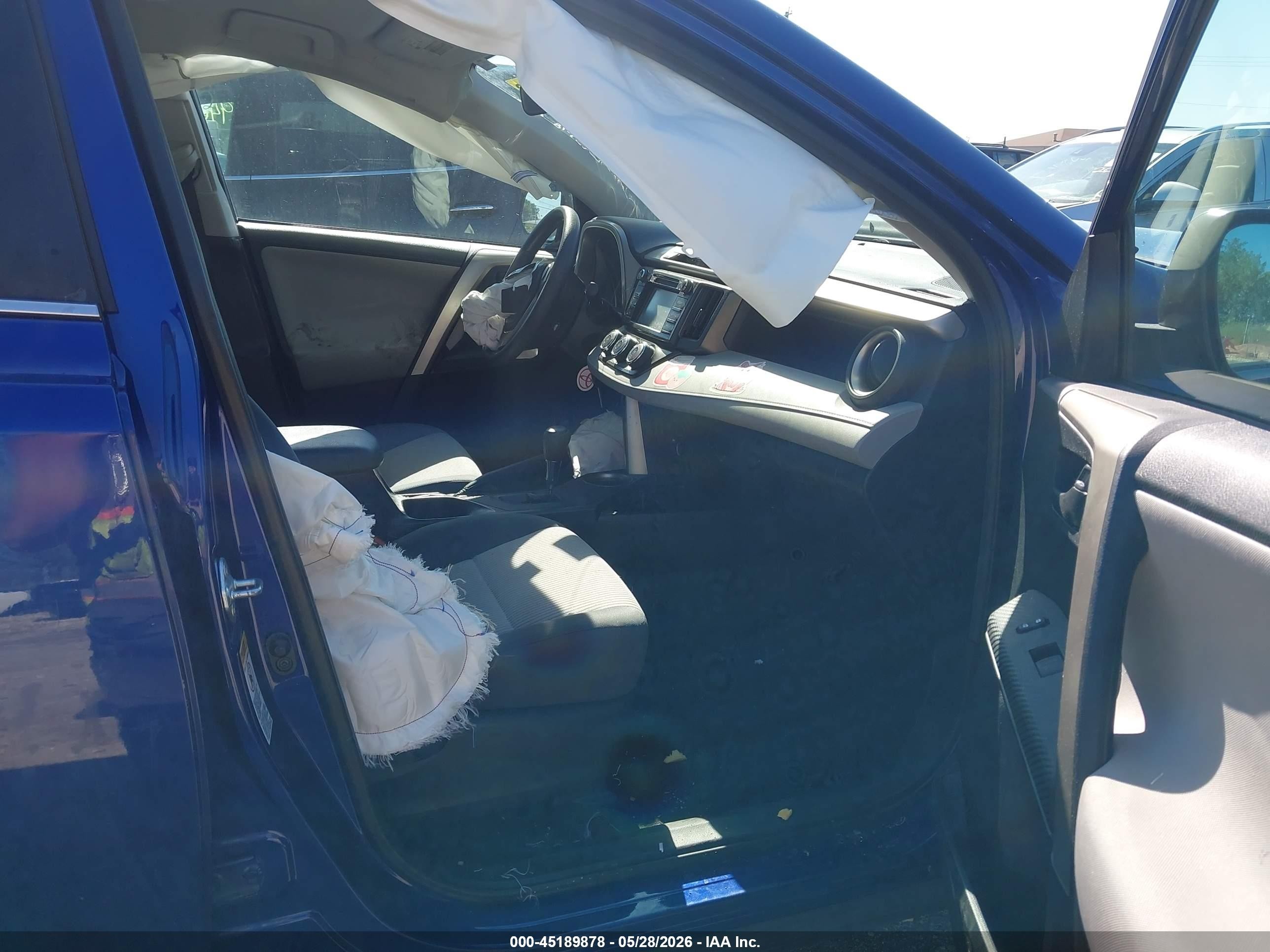 2015 Toyota Rav4 Le Blue vin: 2T3ZFREV1FW195089