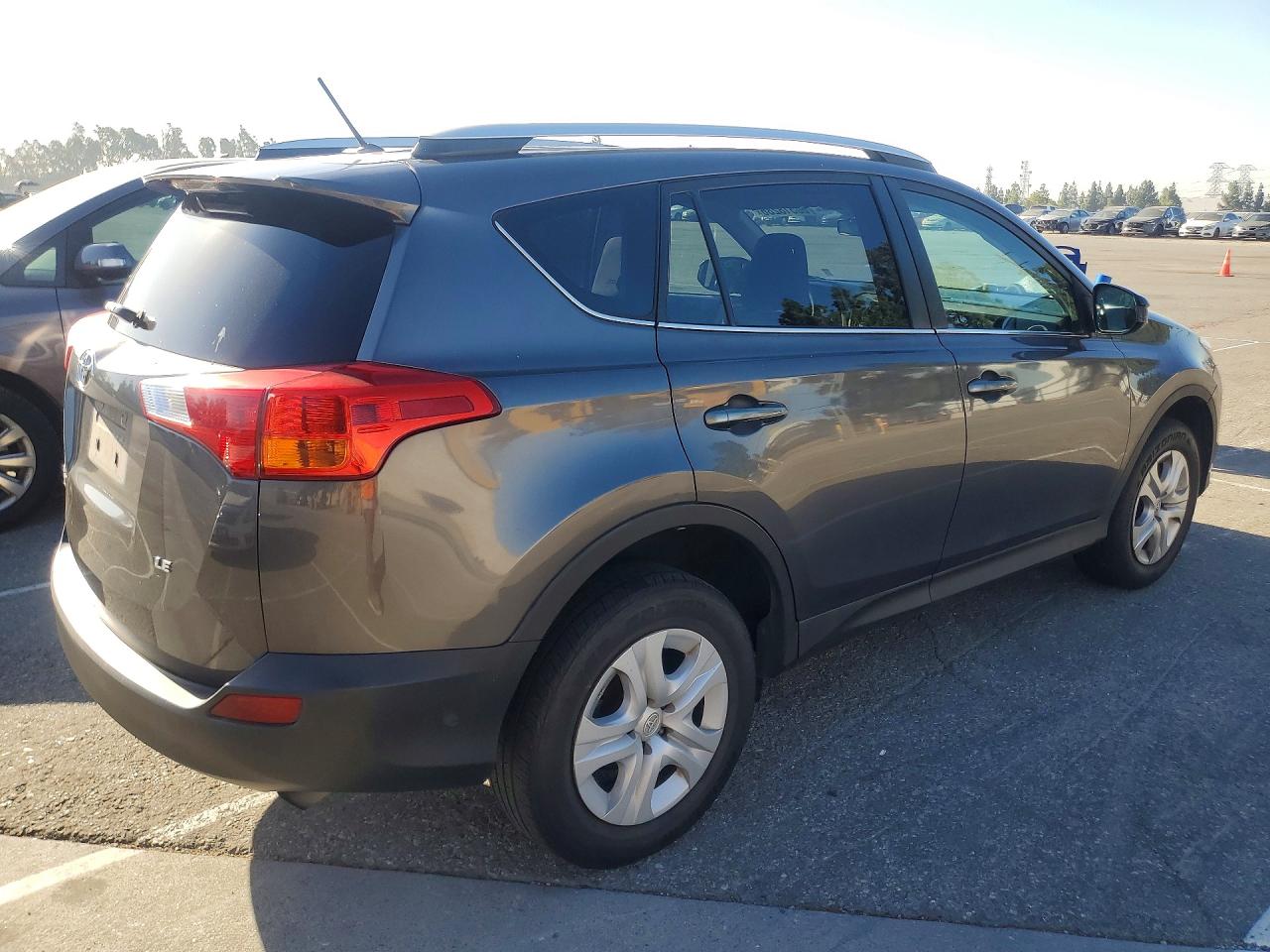 2013 Toyota Rav4 Le Silver vin: 2T3ZFREV2DW023442