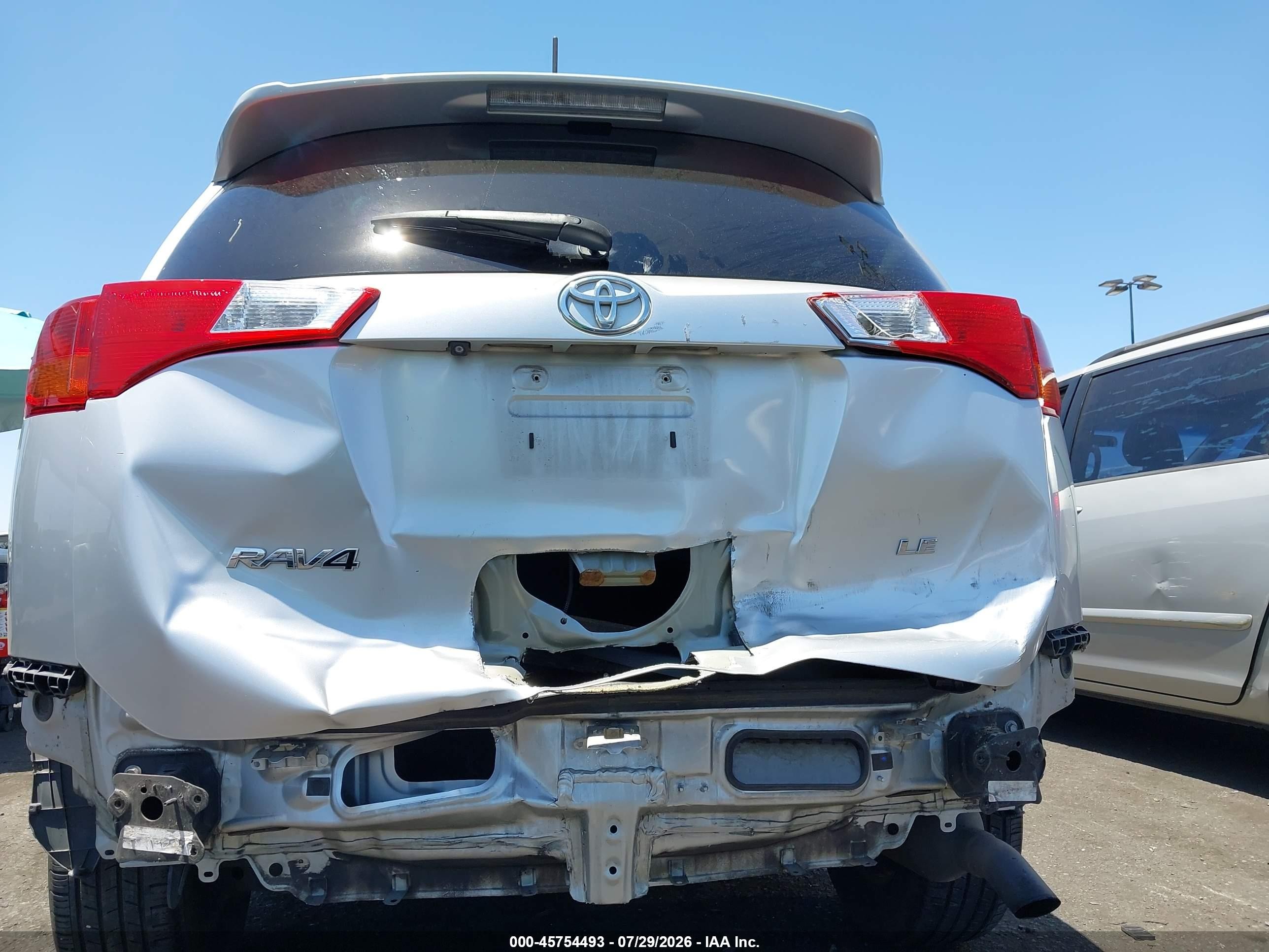 2013 Toyota Rav4 Le Silver vin: 2T3ZFREV2DW033839