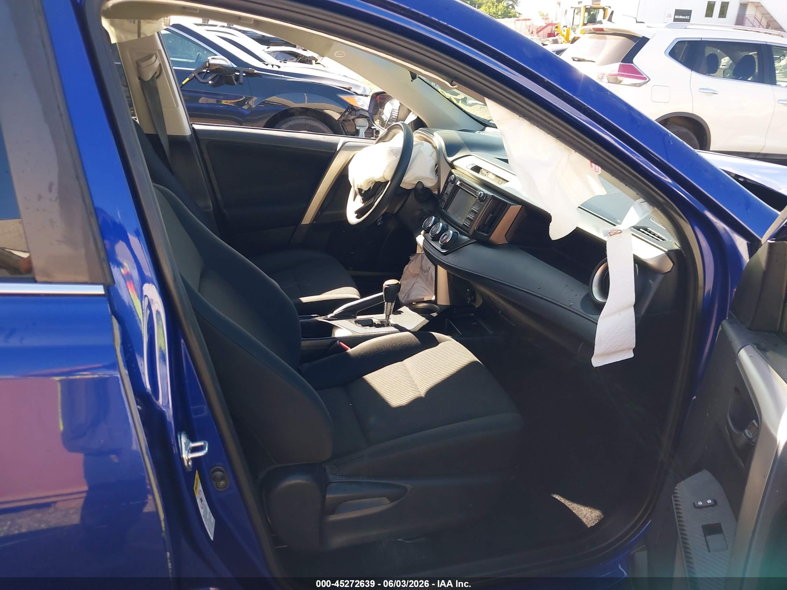 2014 Toyota Rav4 Le Blue vin: 2T3ZFREV2EW106841