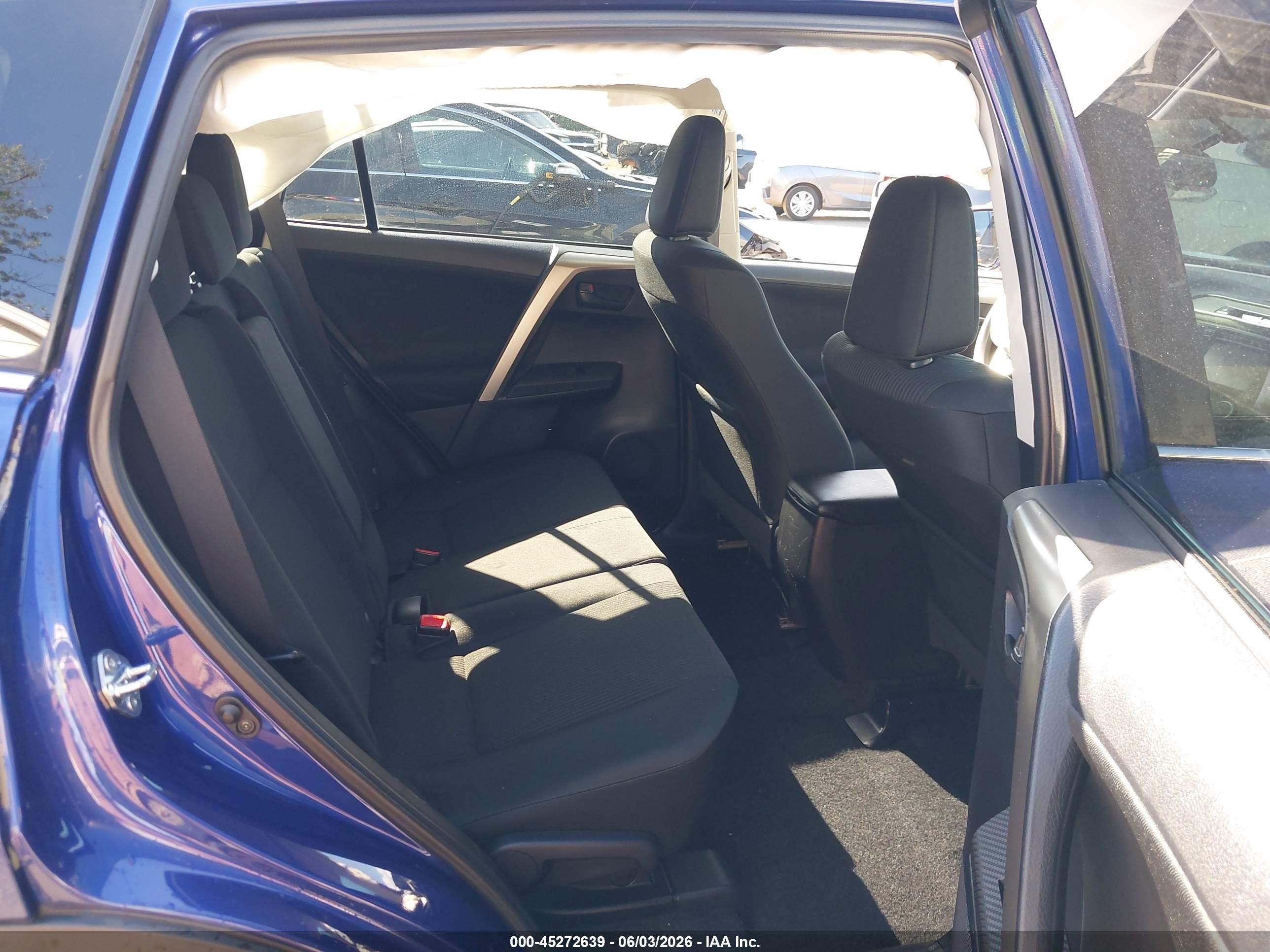 2014 Toyota Rav4 Le Blue vin: 2T3ZFREV2EW106841