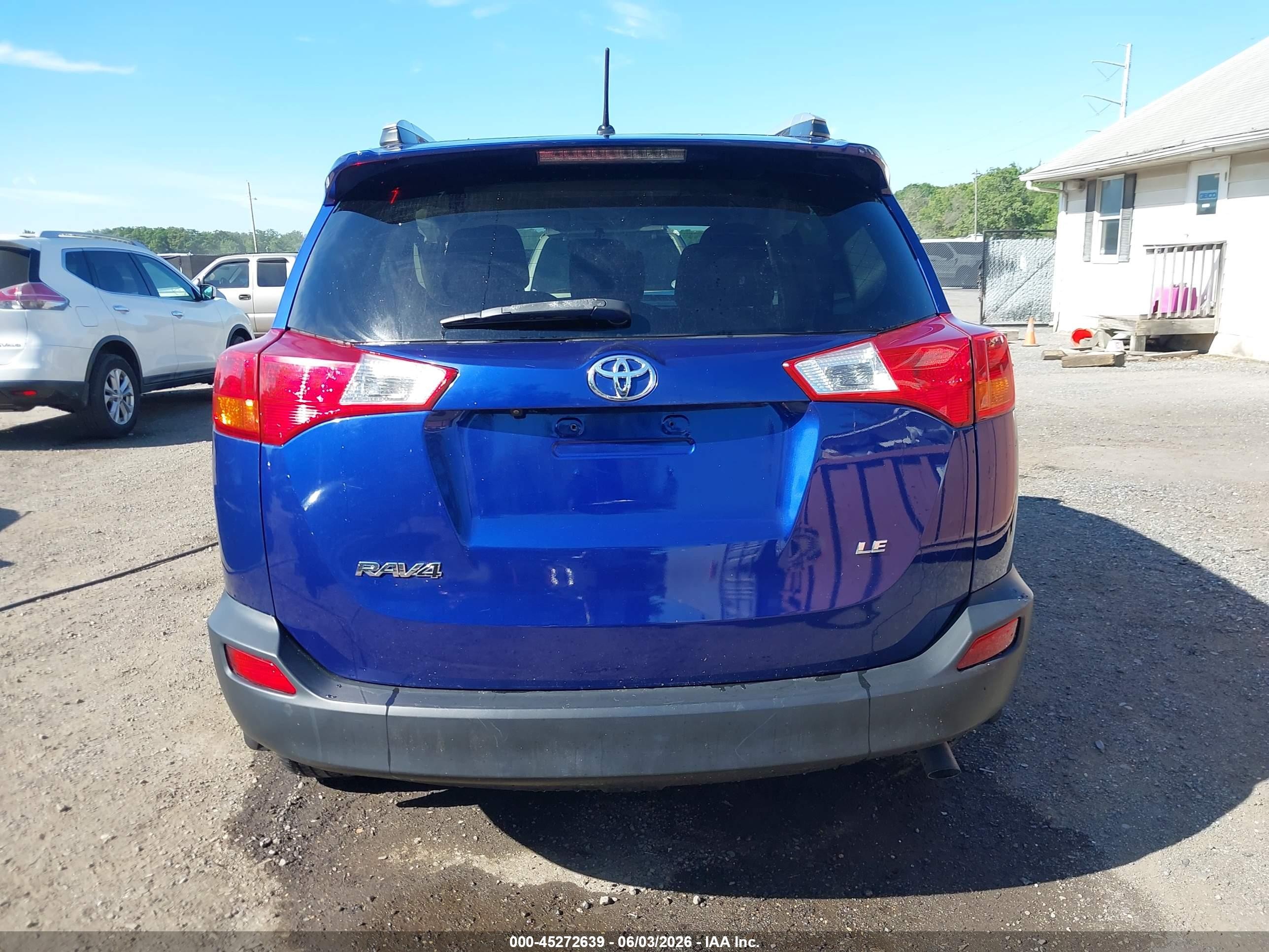 2014 Toyota Rav4 Le Blue vin: 2T3ZFREV2EW106841