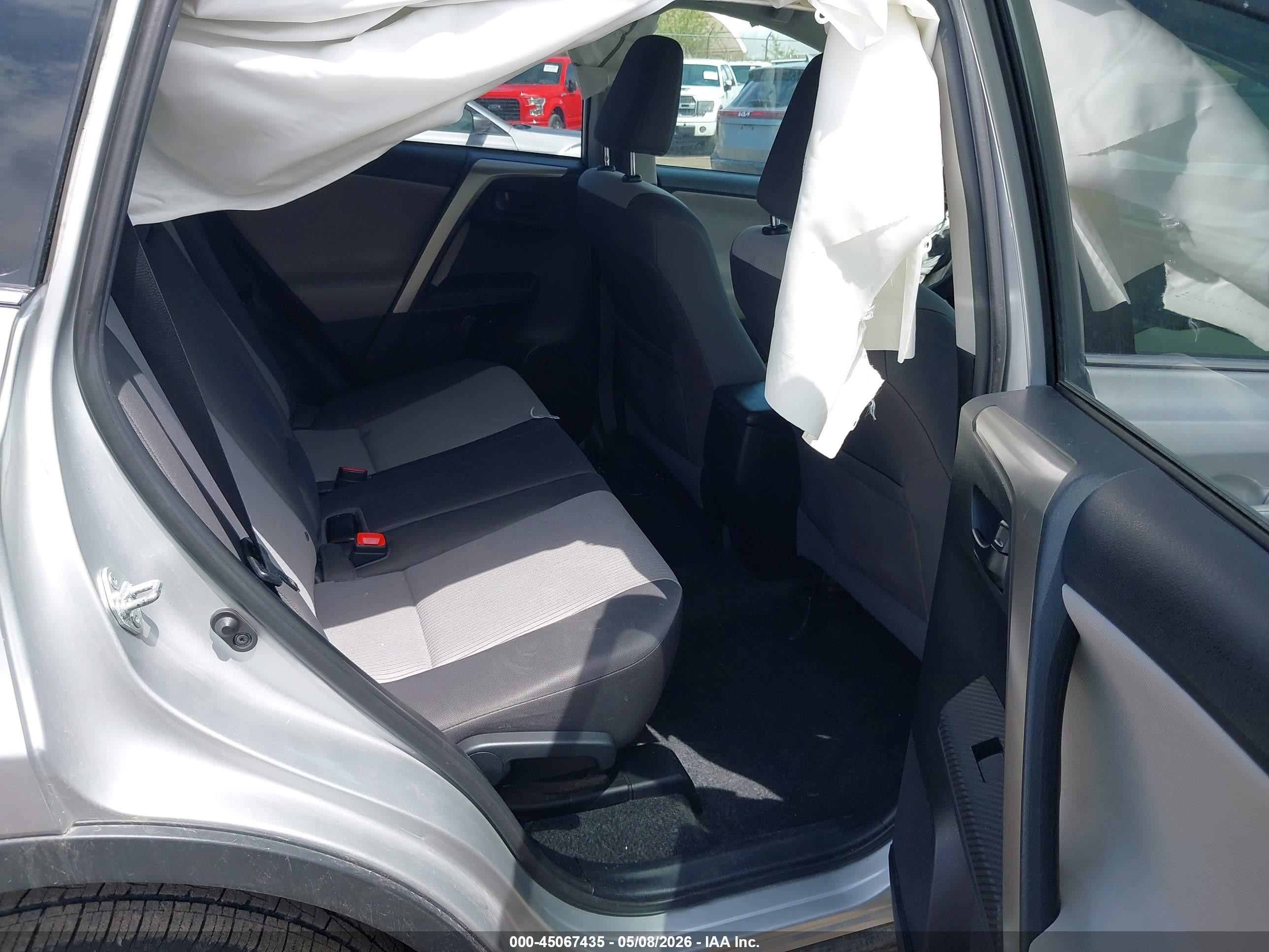 2014 Toyota Rav4 Le Silver vin: 2T3ZFREV2EW129777