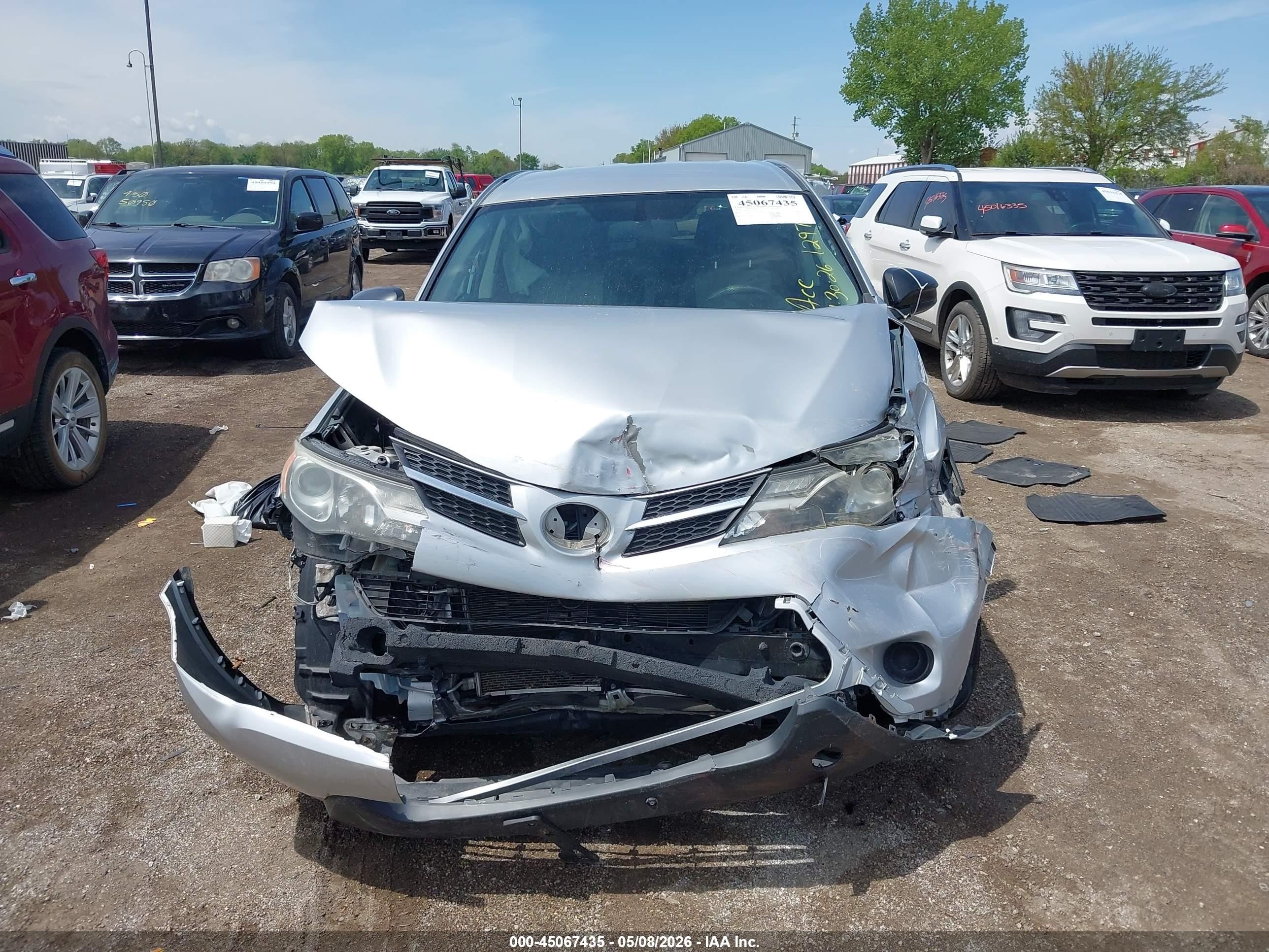 2014 Toyota Rav4 Le Silver vin: 2T3ZFREV2EW129777