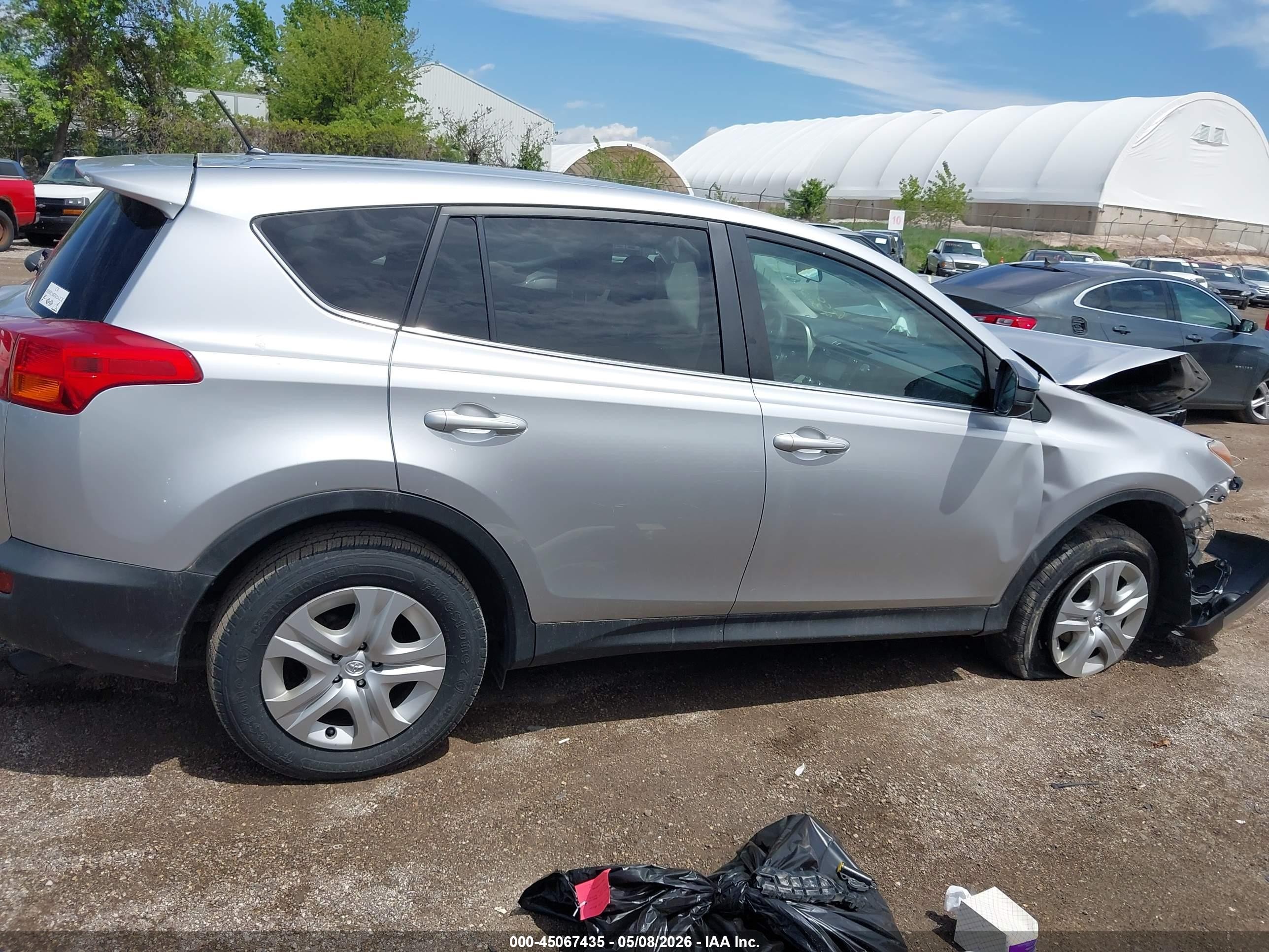 2014 Toyota Rav4 Le Silver vin: 2T3ZFREV2EW129777