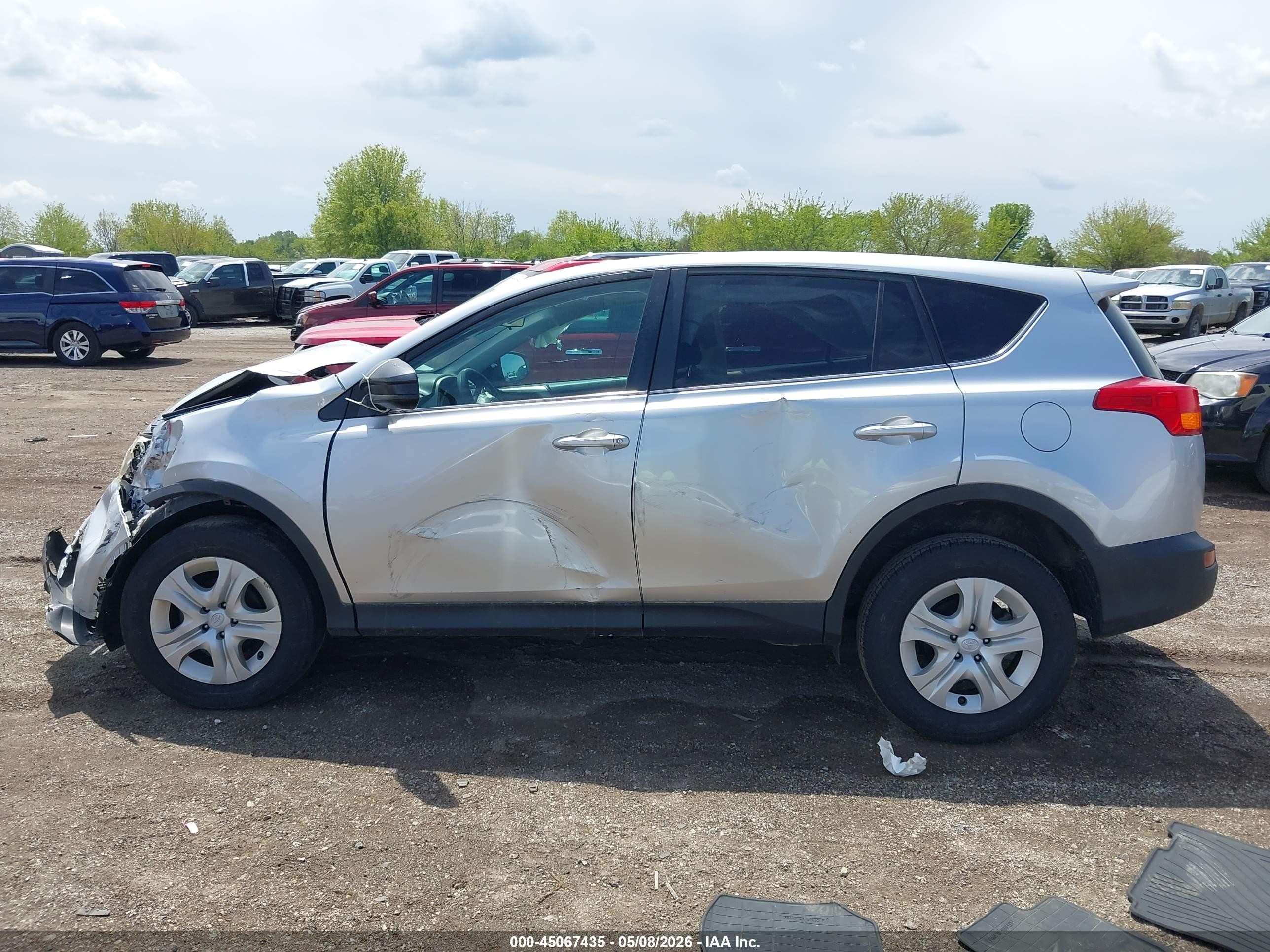 2014 Toyota Rav4 Le Silver vin: 2T3ZFREV2EW129777