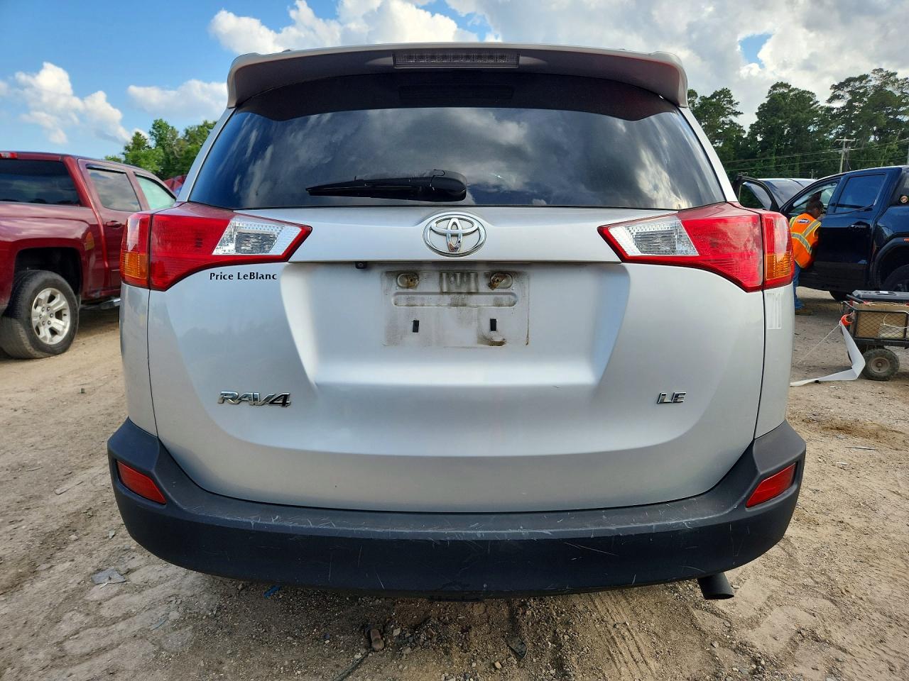 2015 Toyota Rav4 Le Silver vin: 2T3ZFREV2FW149013