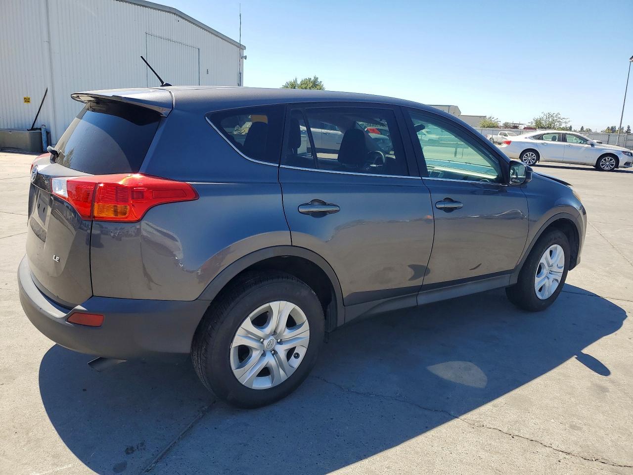 2015 Toyota Rav4 Le Серый vin: 2T3ZFREV2FW189463