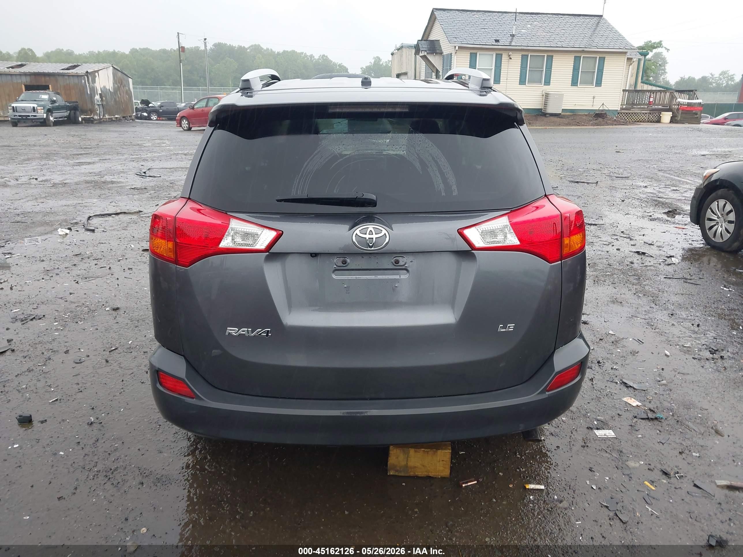 2015 Toyota Rav4 Le Gray vin: 2T3ZFREV2FW205600