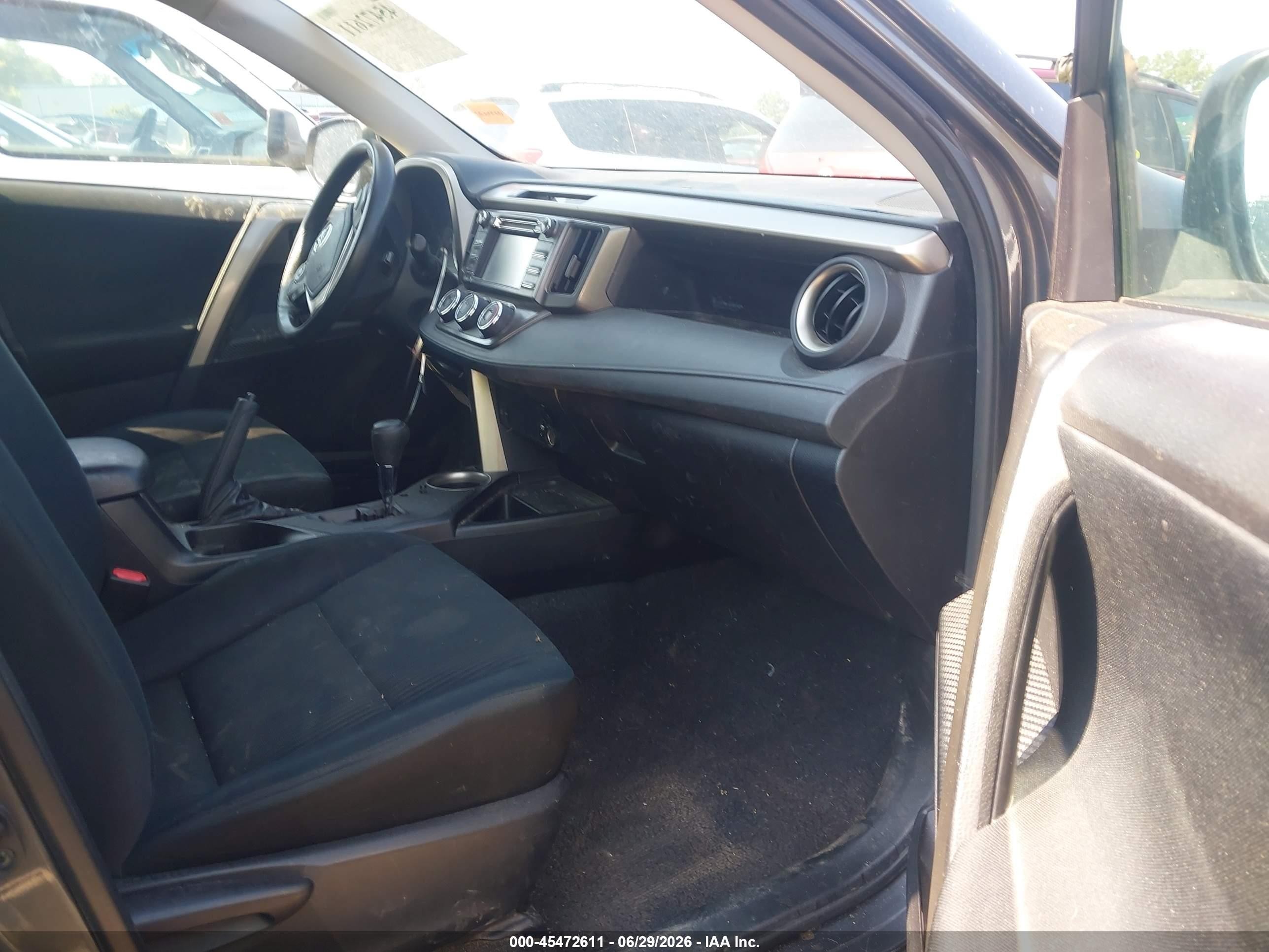 2015 Toyota Rav4 Le Gray vin: 2T3ZFREV2FW208206
