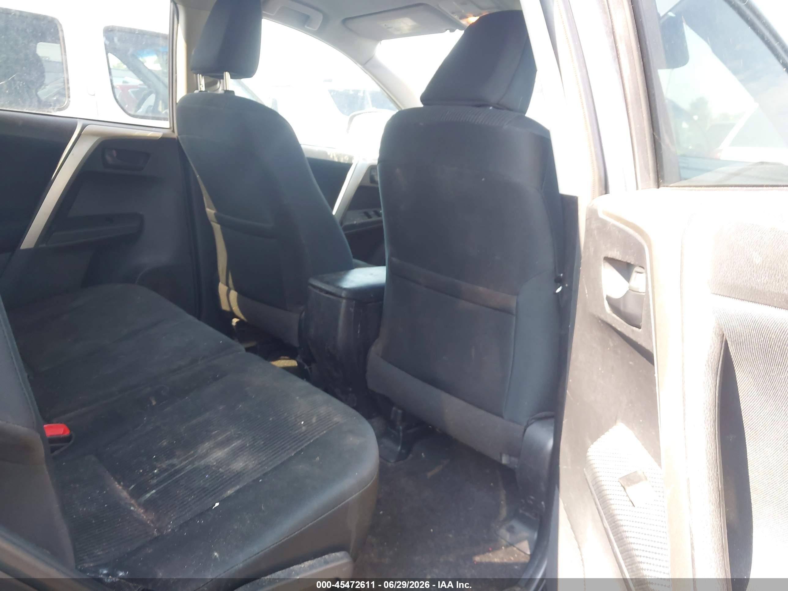 2015 Toyota Rav4 Le Gray vin: 2T3ZFREV2FW208206