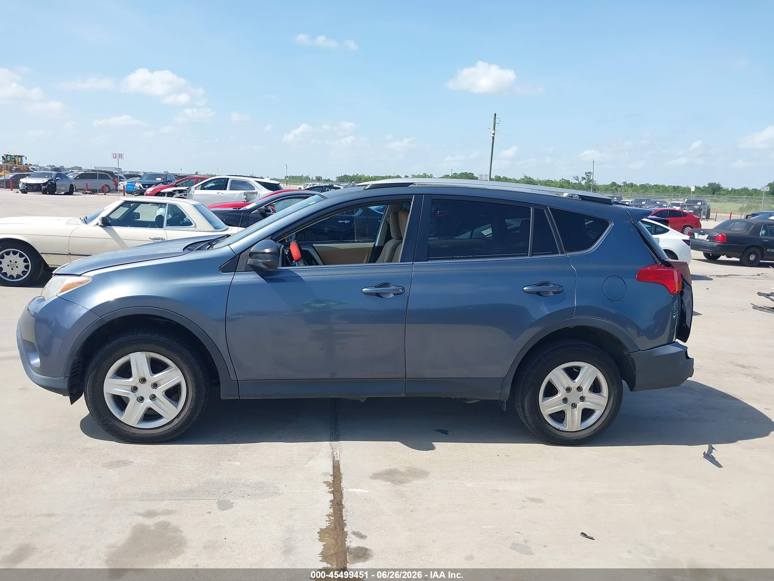 2013 Toyota Rav4 Le Blue vin: 2T3ZFREV3DW052576