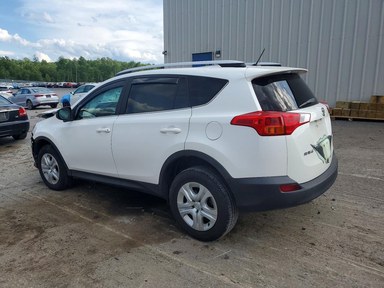 2013 Toyota Rav4 Le White vin: 2T3ZFREV3DW067160